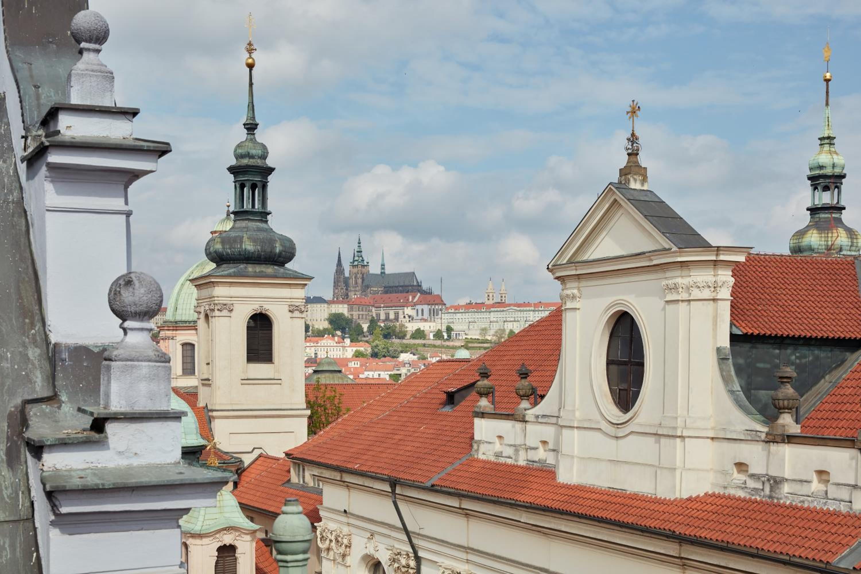 Exclusive Old Town Suites with City Views & AC by EasyBNB Premium
