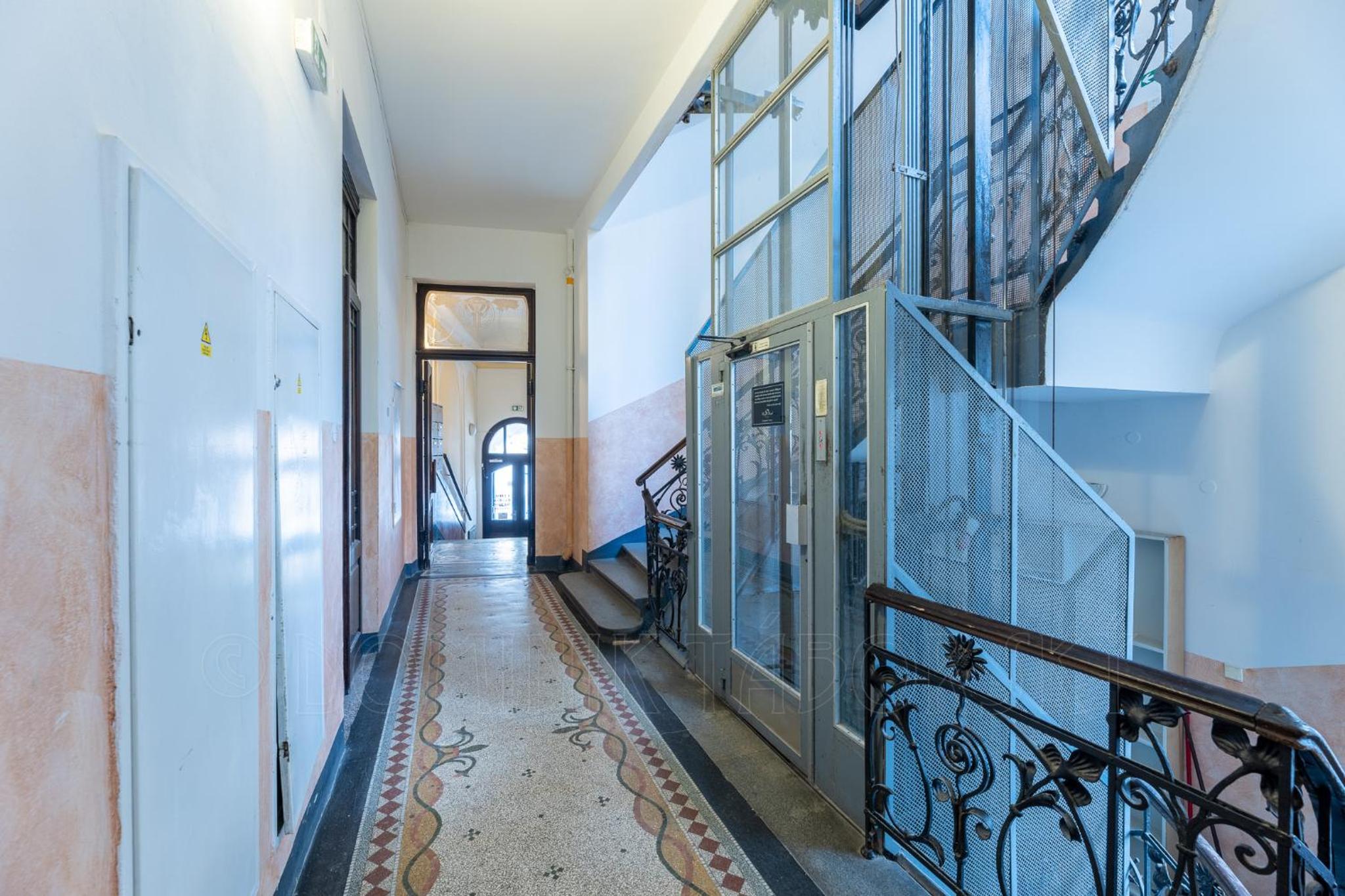 Exclusive Old Town Suites with City Views & AC by EasyBNB Premium