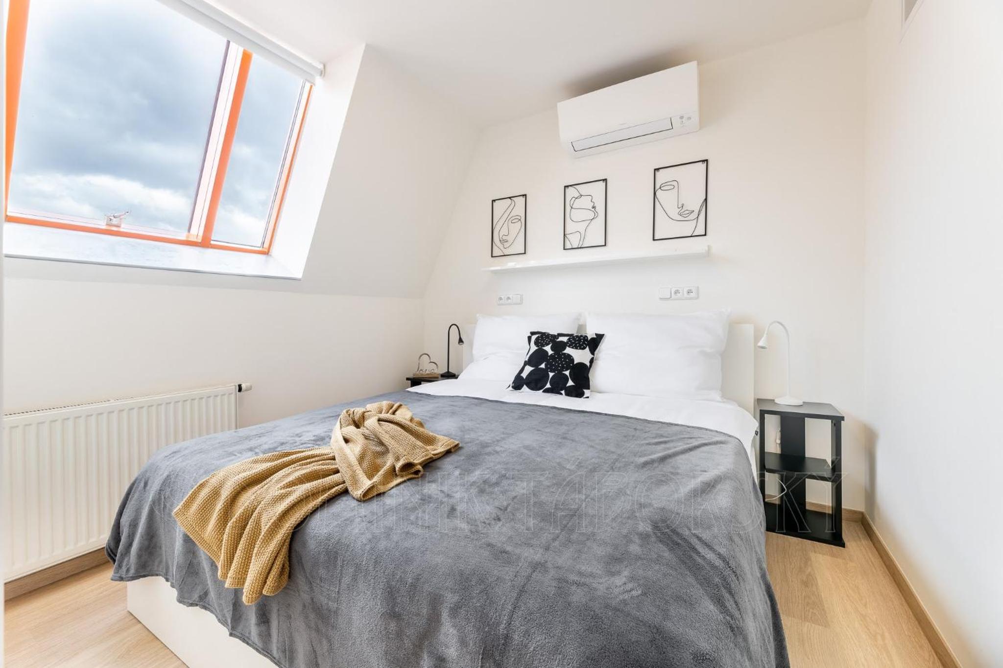Exclusive Old Town Suites with City Views & AC by EasyBNB Premium