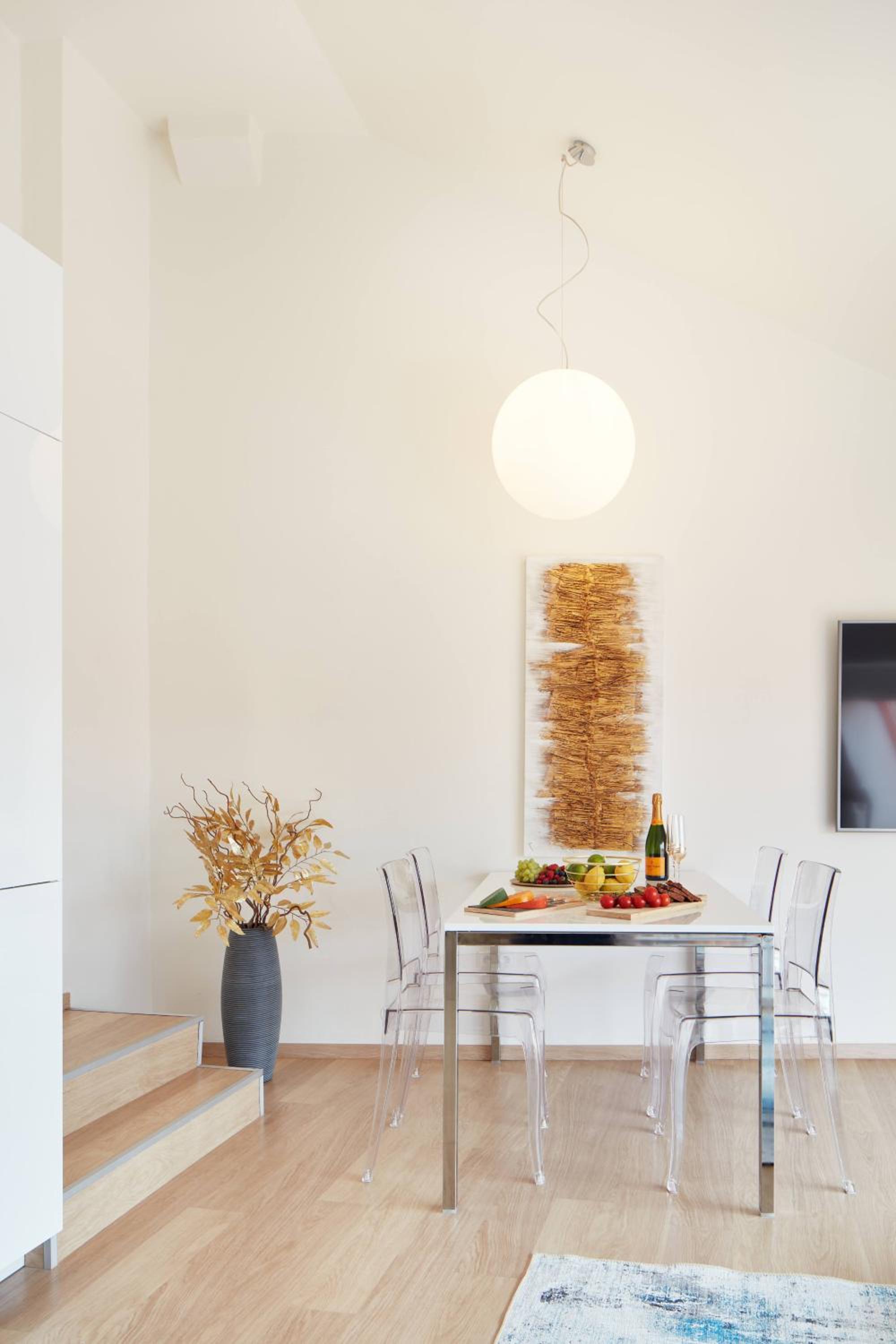 Exclusive Old Town Suites with City Views & AC by EasyBNB Premium