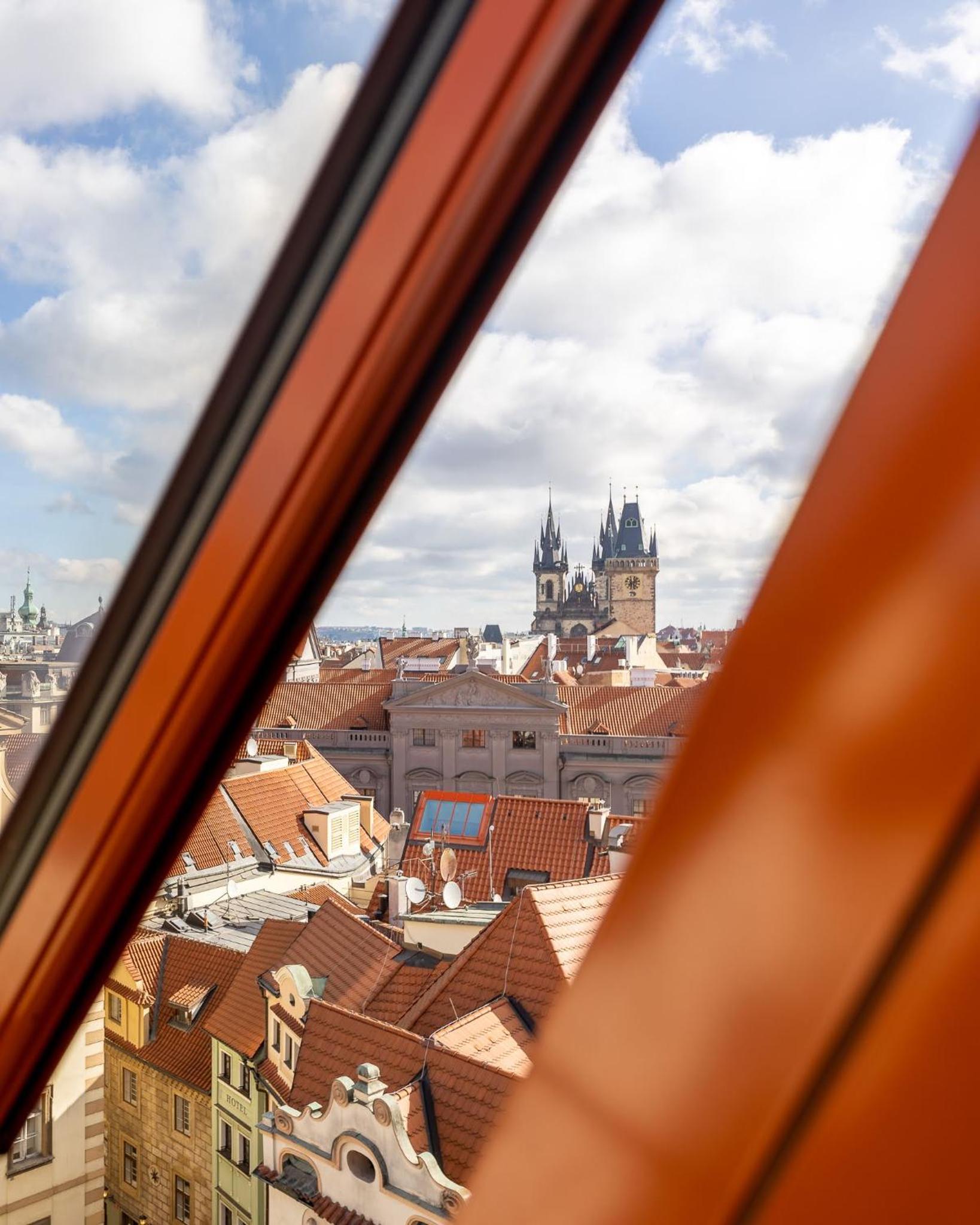 Exclusive Old Town Suites with City Views & AC by EasyBNB Premium