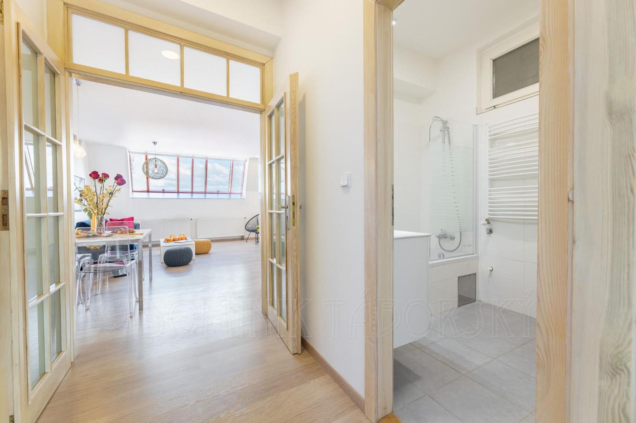 Exclusive Old Town Suites with City Views & AC by EasyBNB Premium