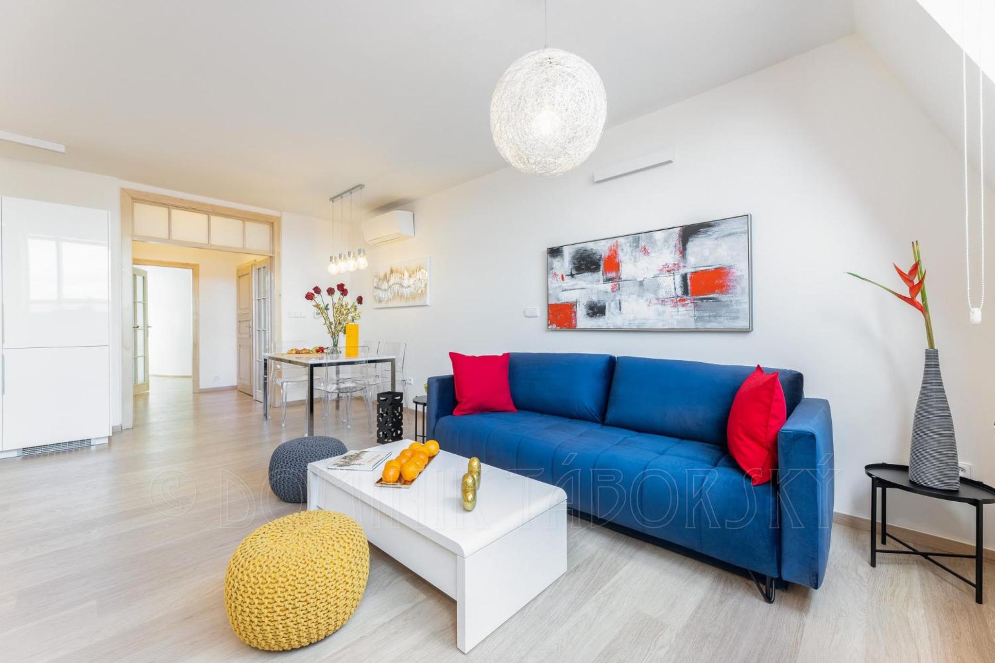 Exclusive Old Town Suites with City Views & AC by EasyBNB Premium