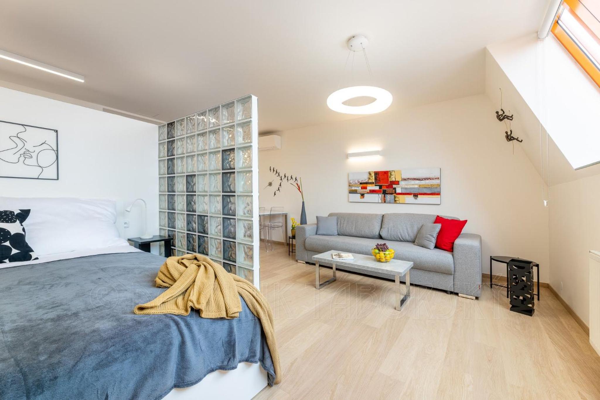 Exclusive Old Town Suites with City Views & AC by EasyBNB Premium