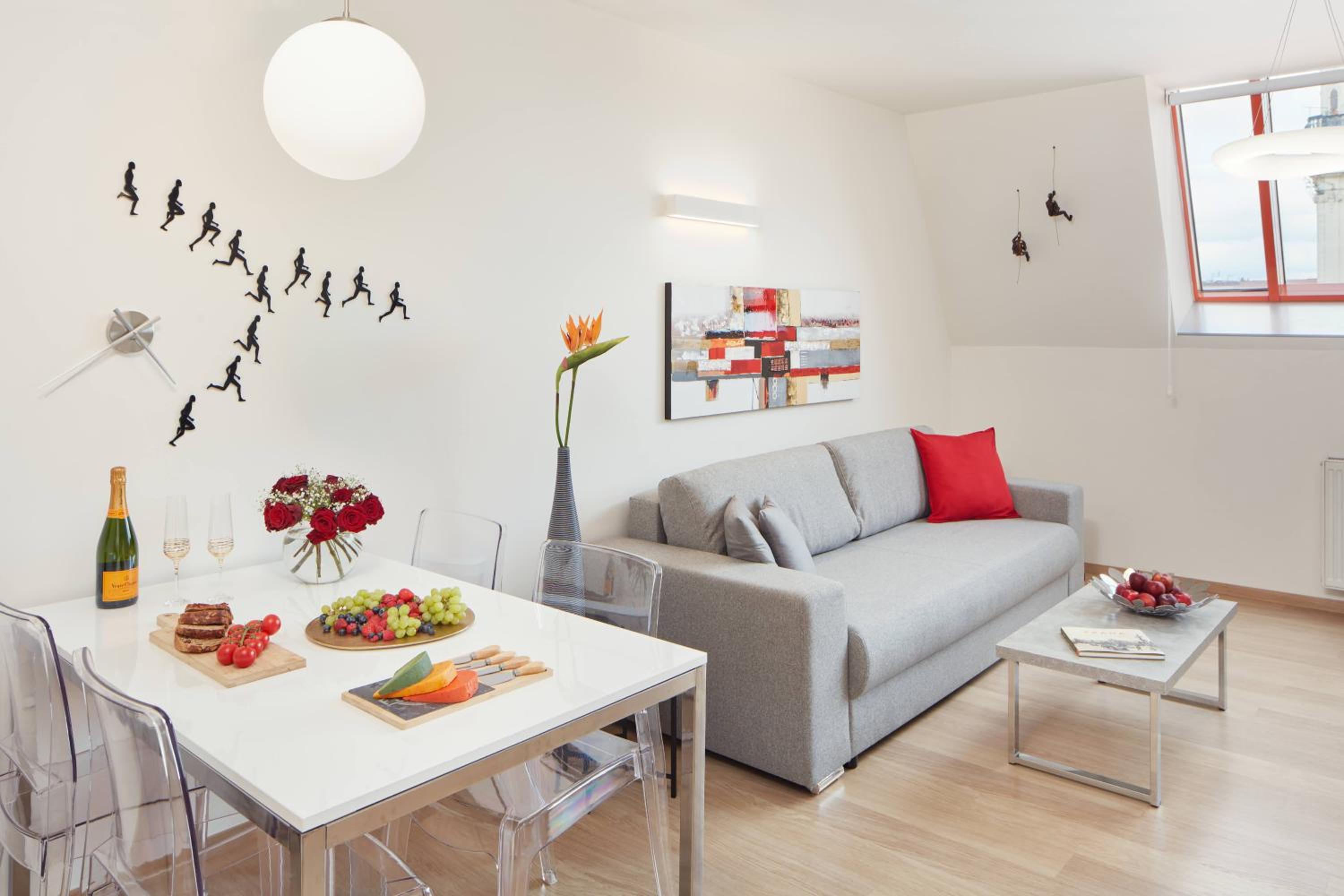 Exclusive Old Town Suites with City Views & AC by EasyBNB Premium