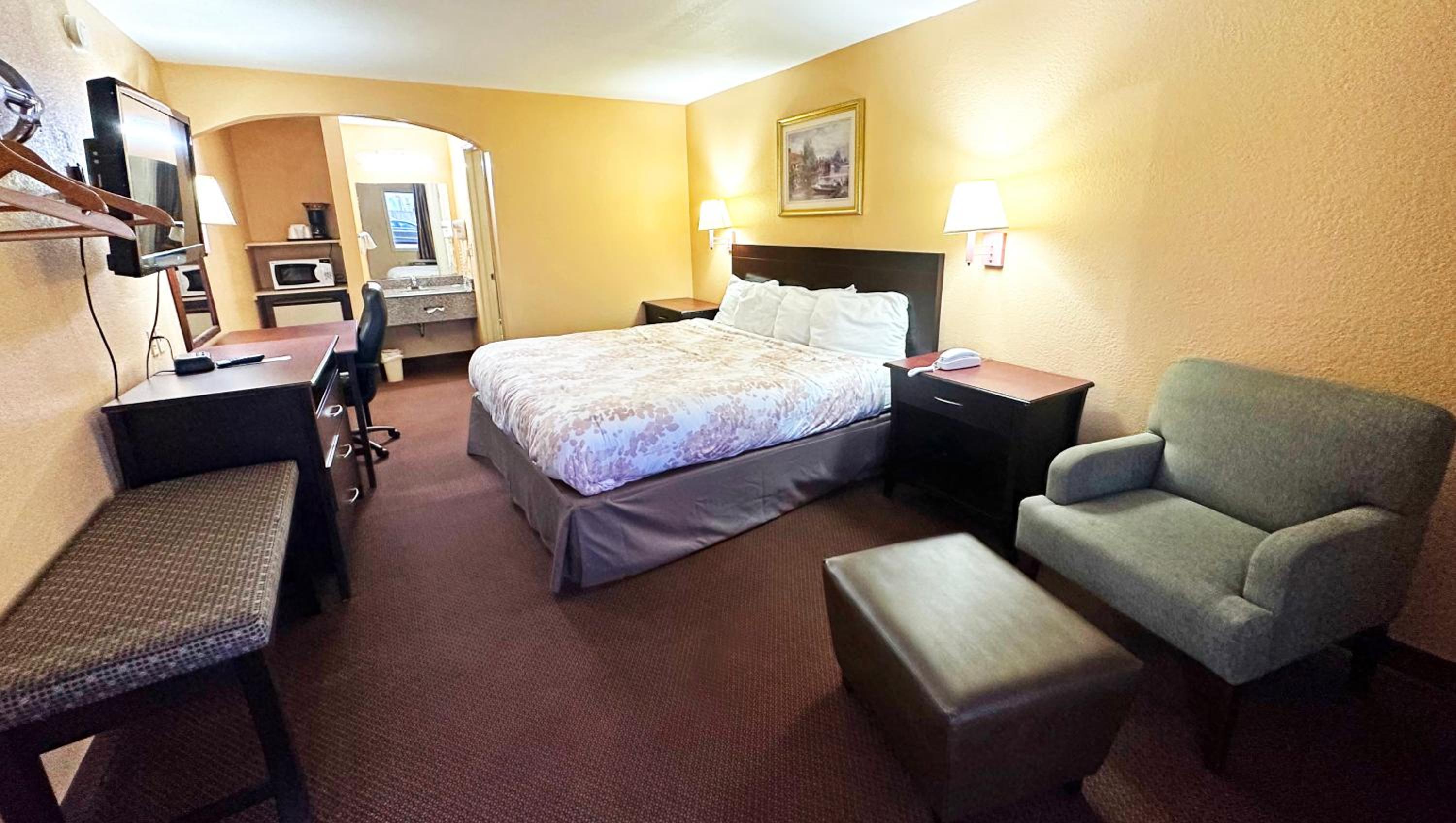 Apollo Lodge and RV Park