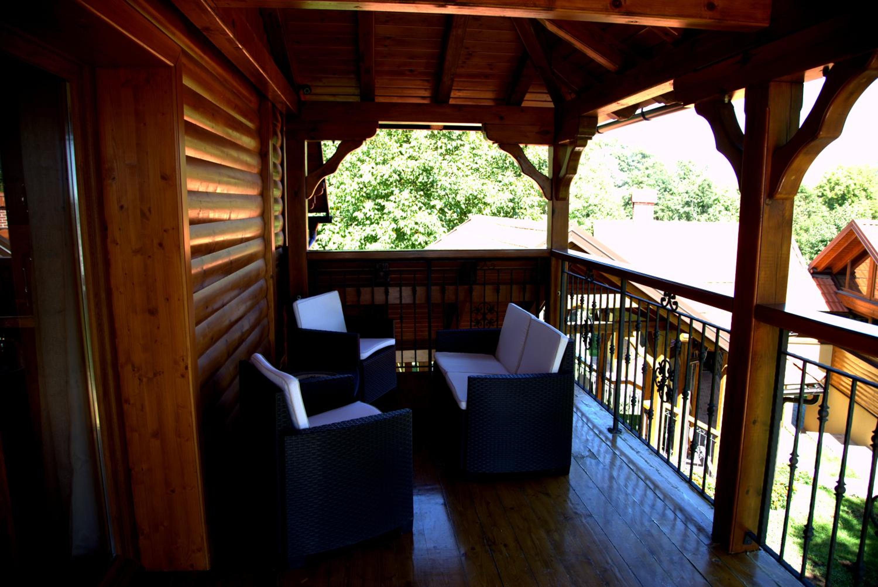 Brezova Poljana Lodge