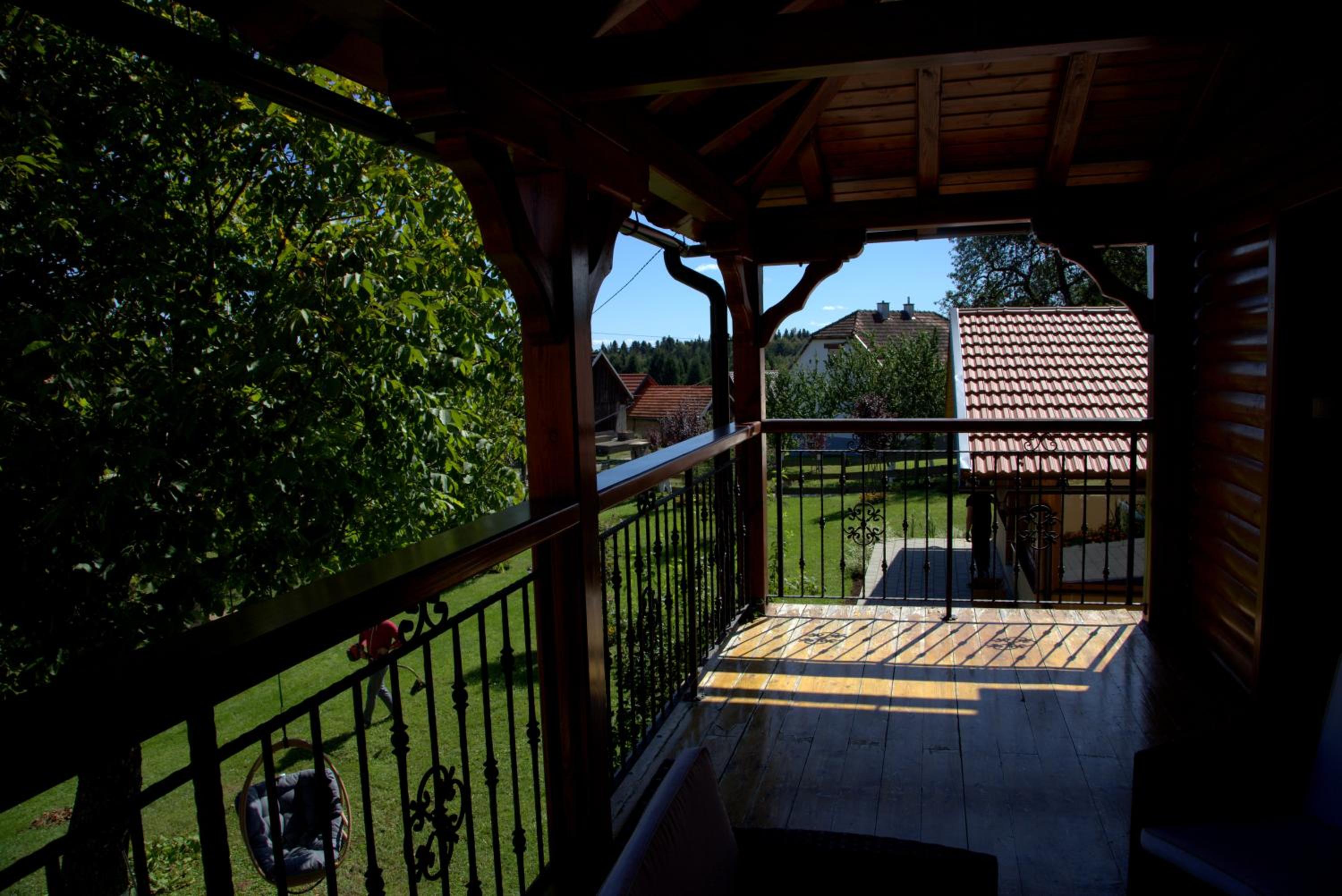 Brezova Poljana Lodge
