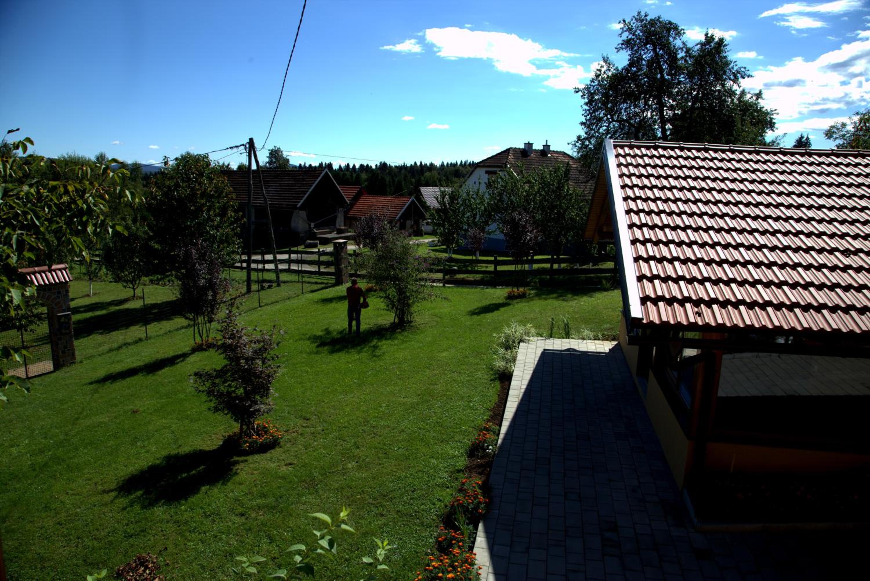 Brezova Poljana Lodge