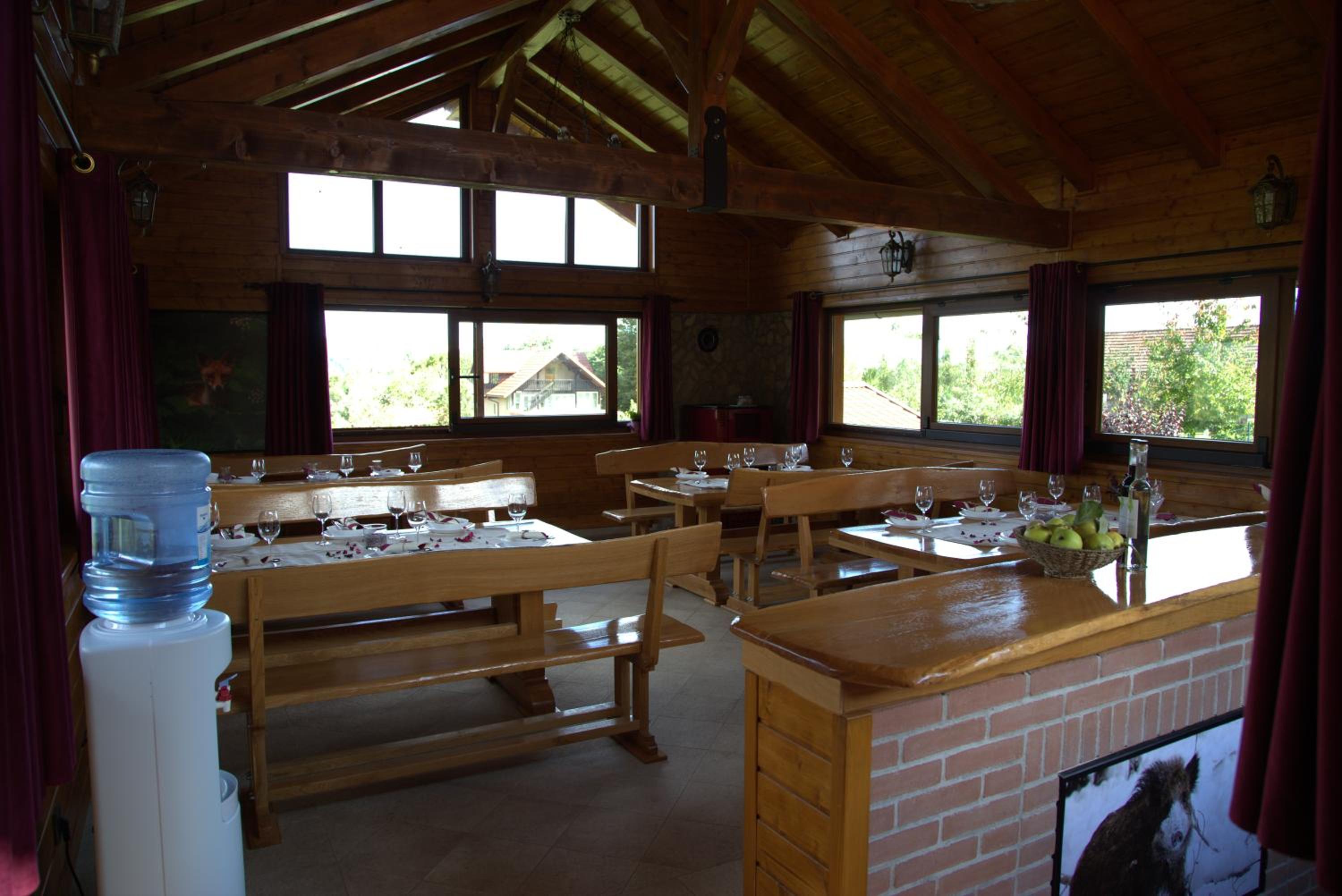 Brezova Poljana Lodge