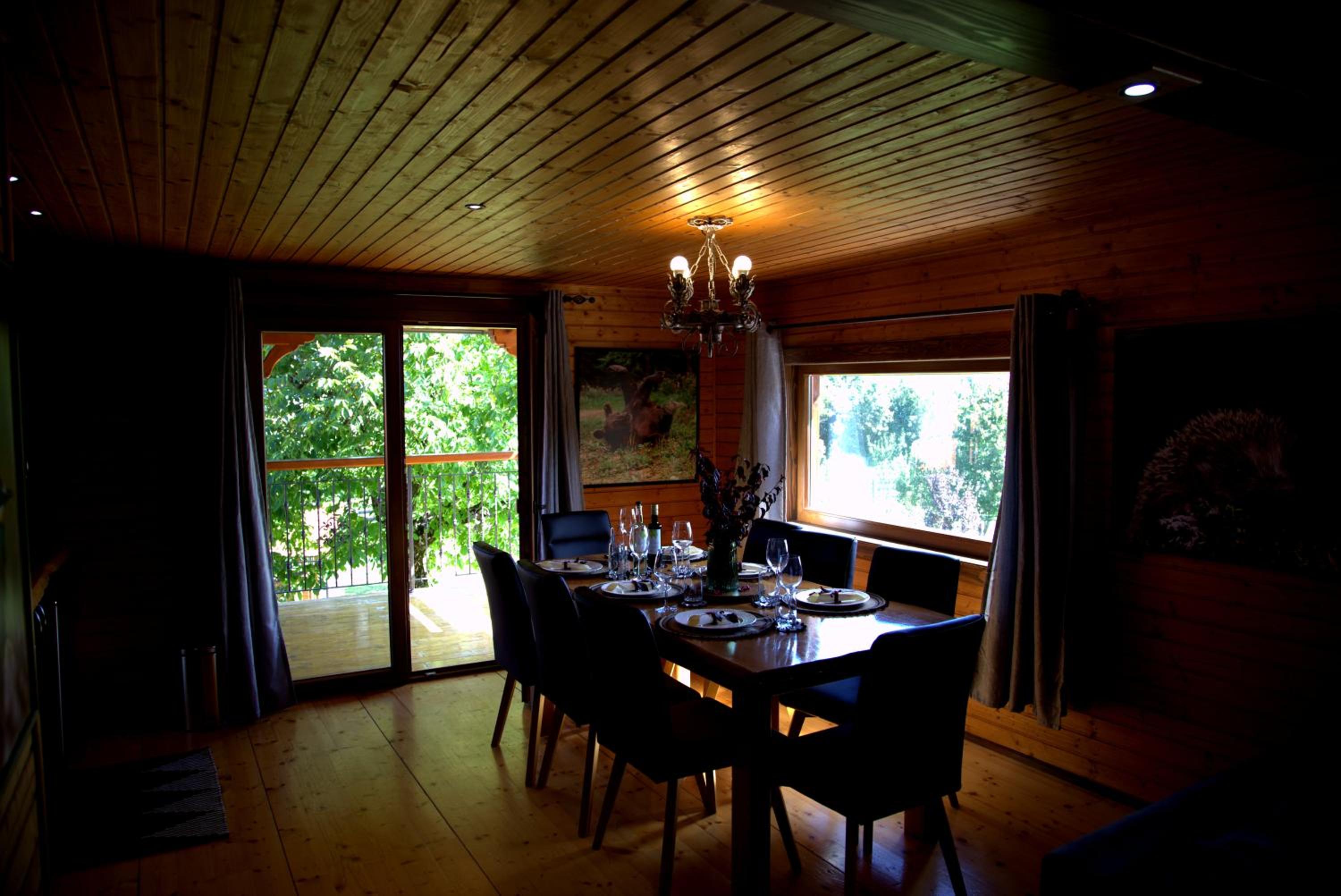 Brezova Poljana Lodge