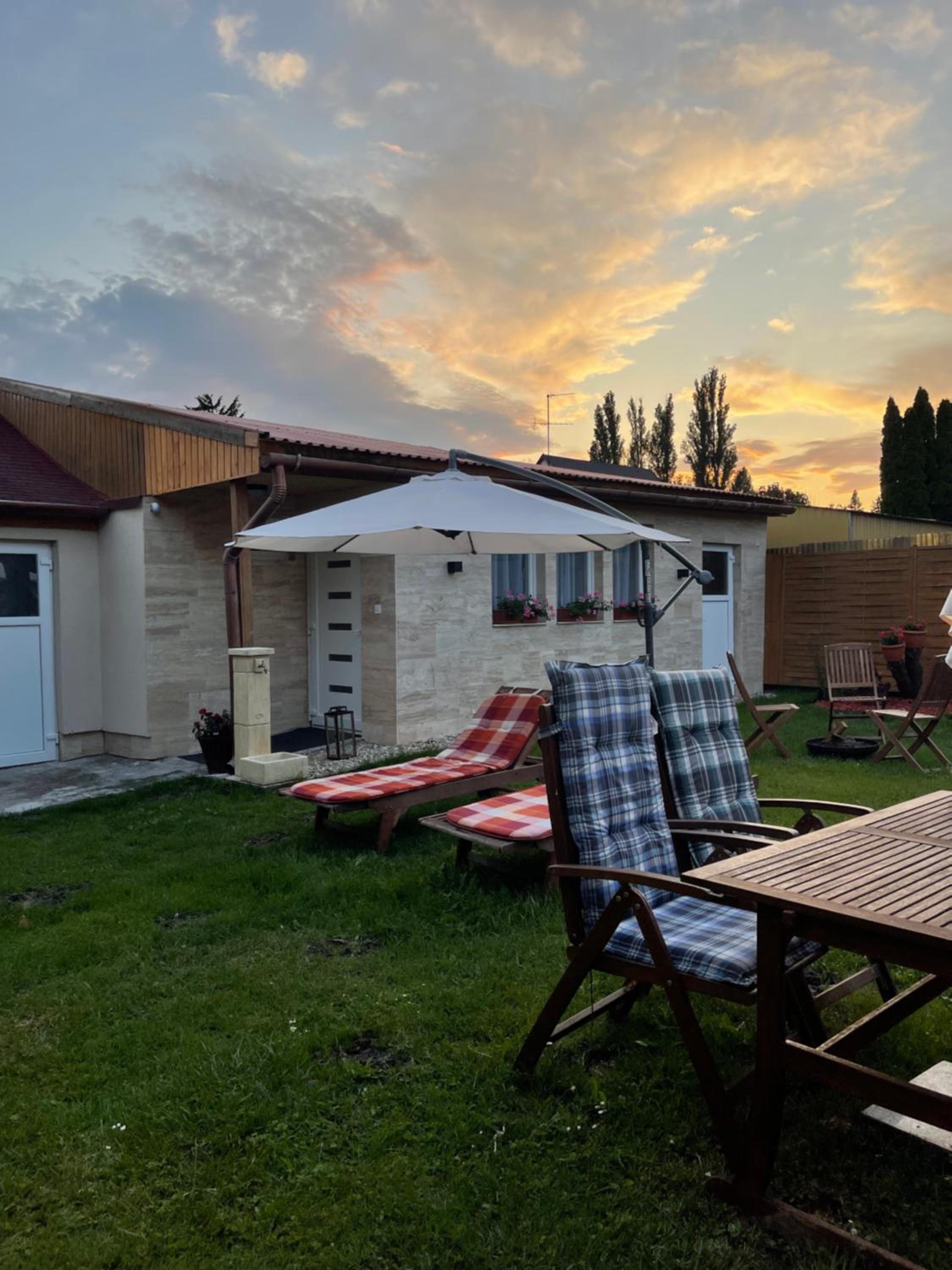 Naluri Apartman