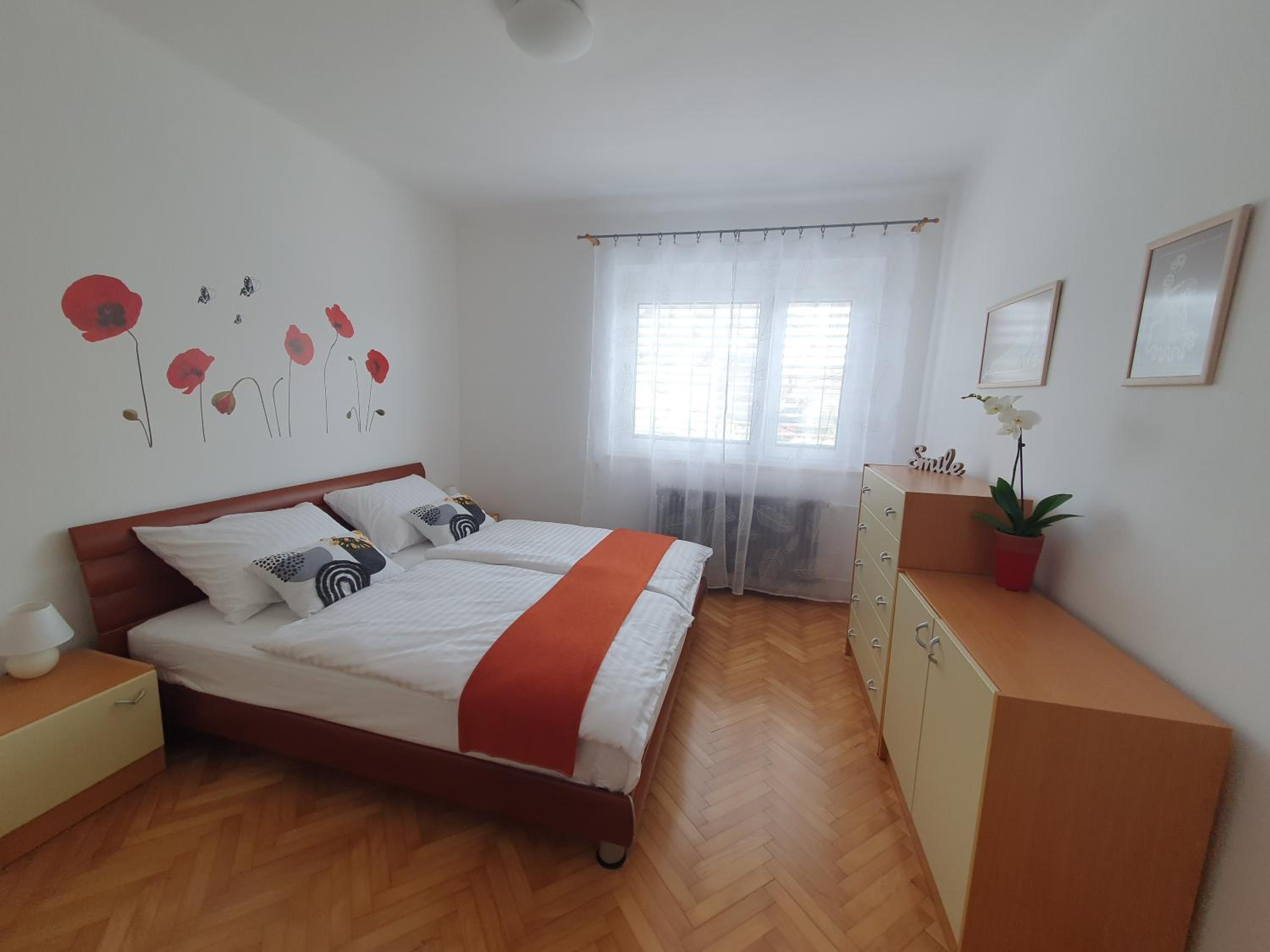 Apartment Sonata