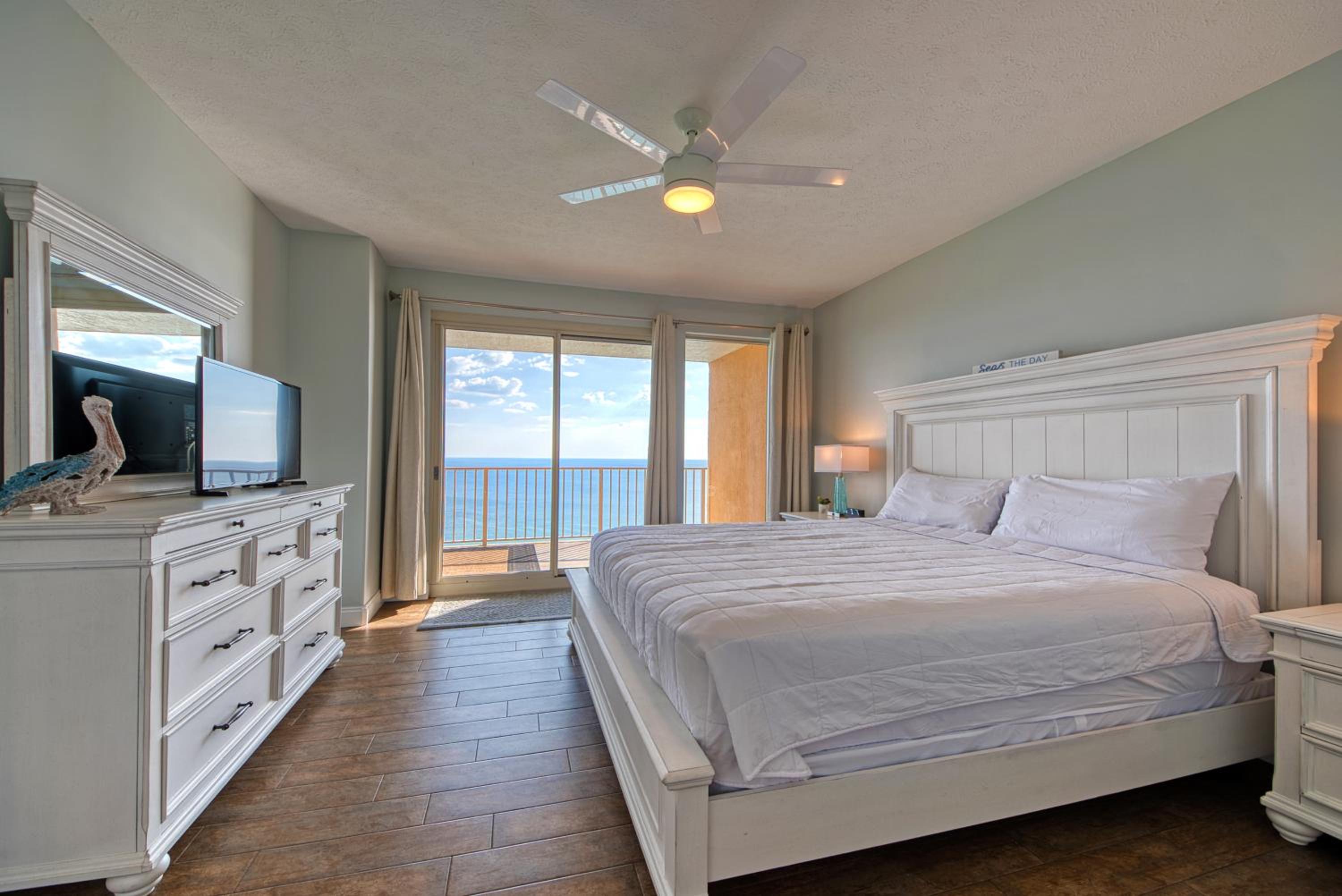 Treasure Island 2205 view 5