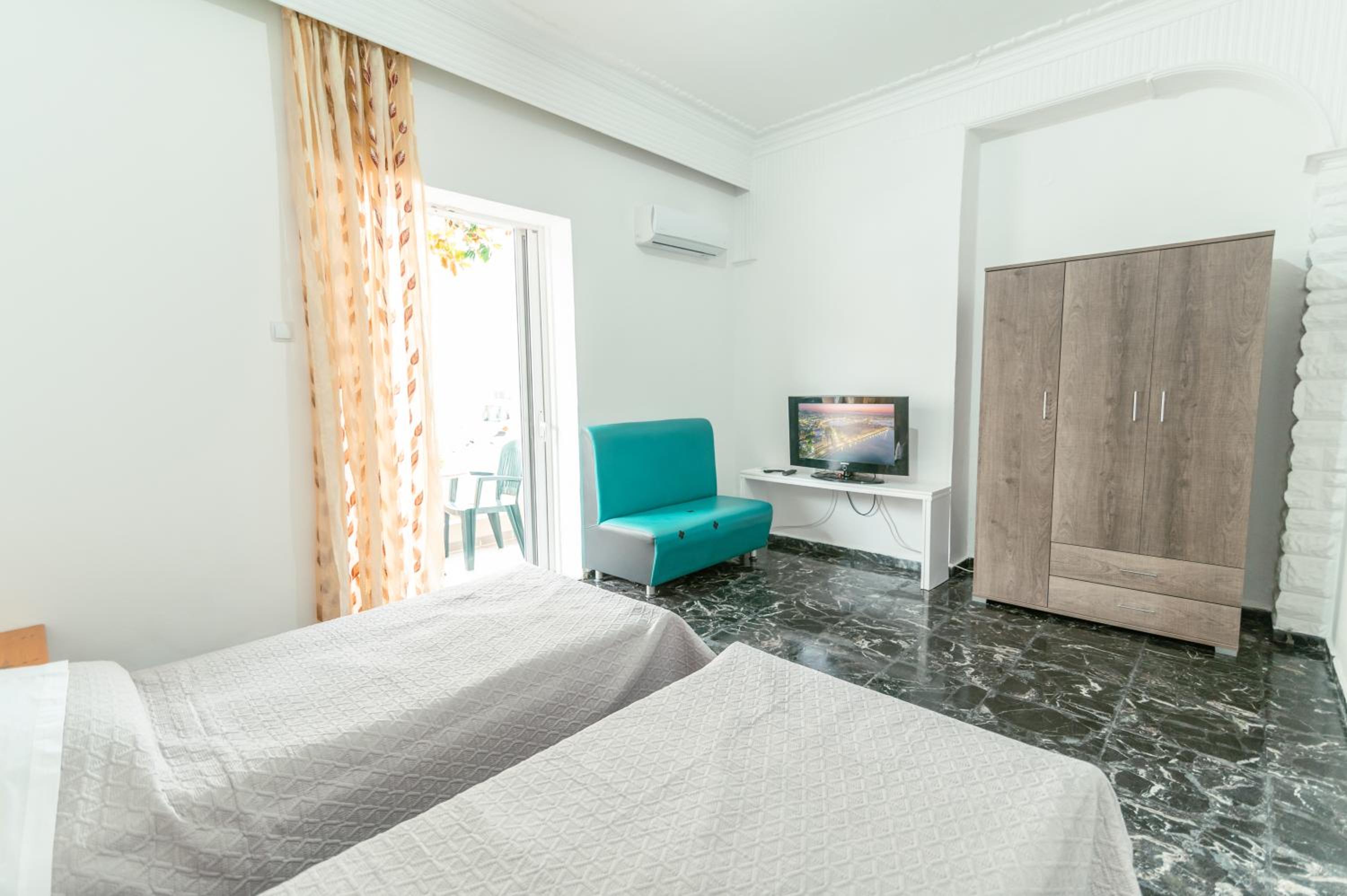 Kuburno House - Spacious - close to the beach apartment view 5