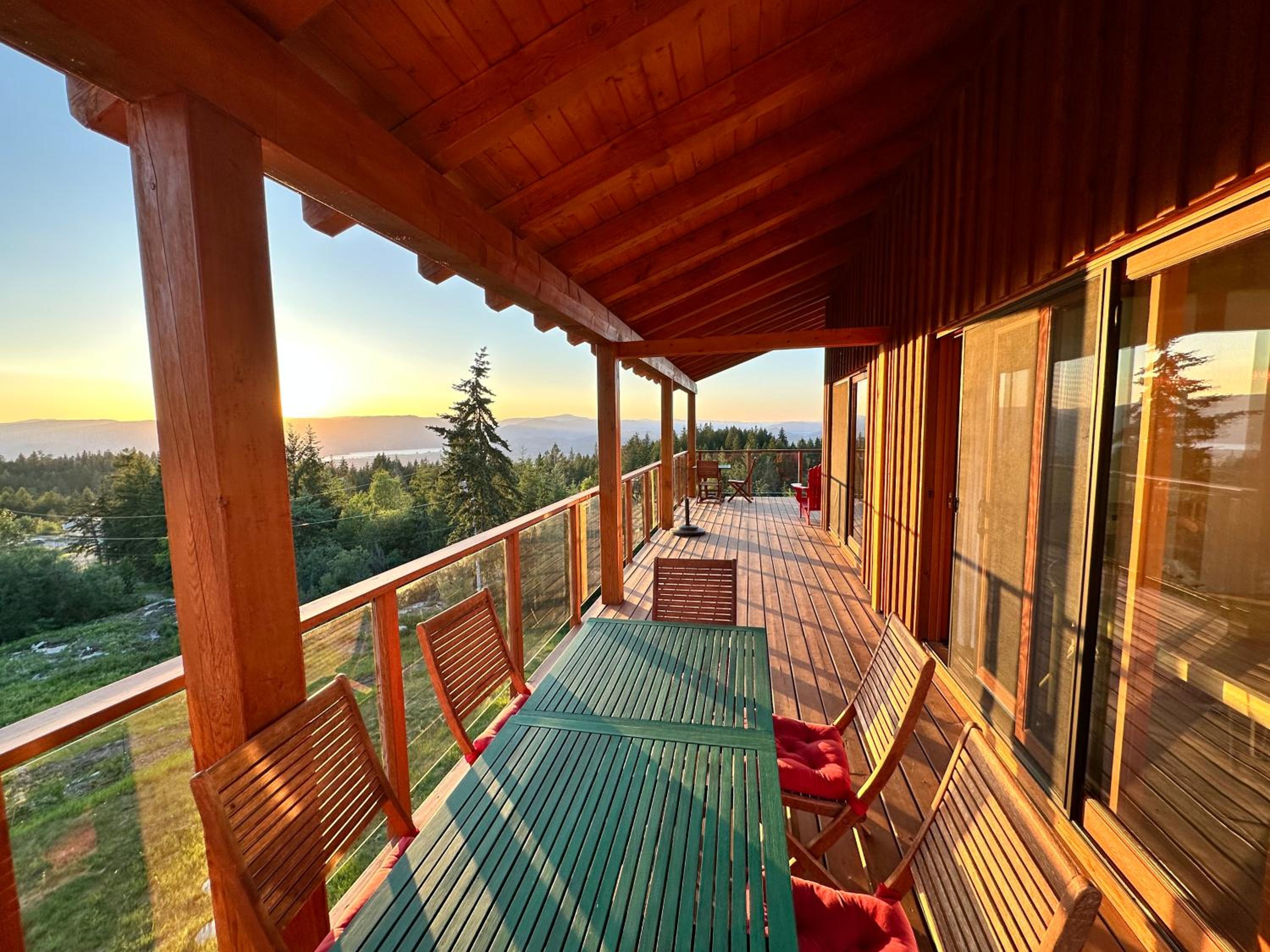 Myra Canyon Guest Ranch
