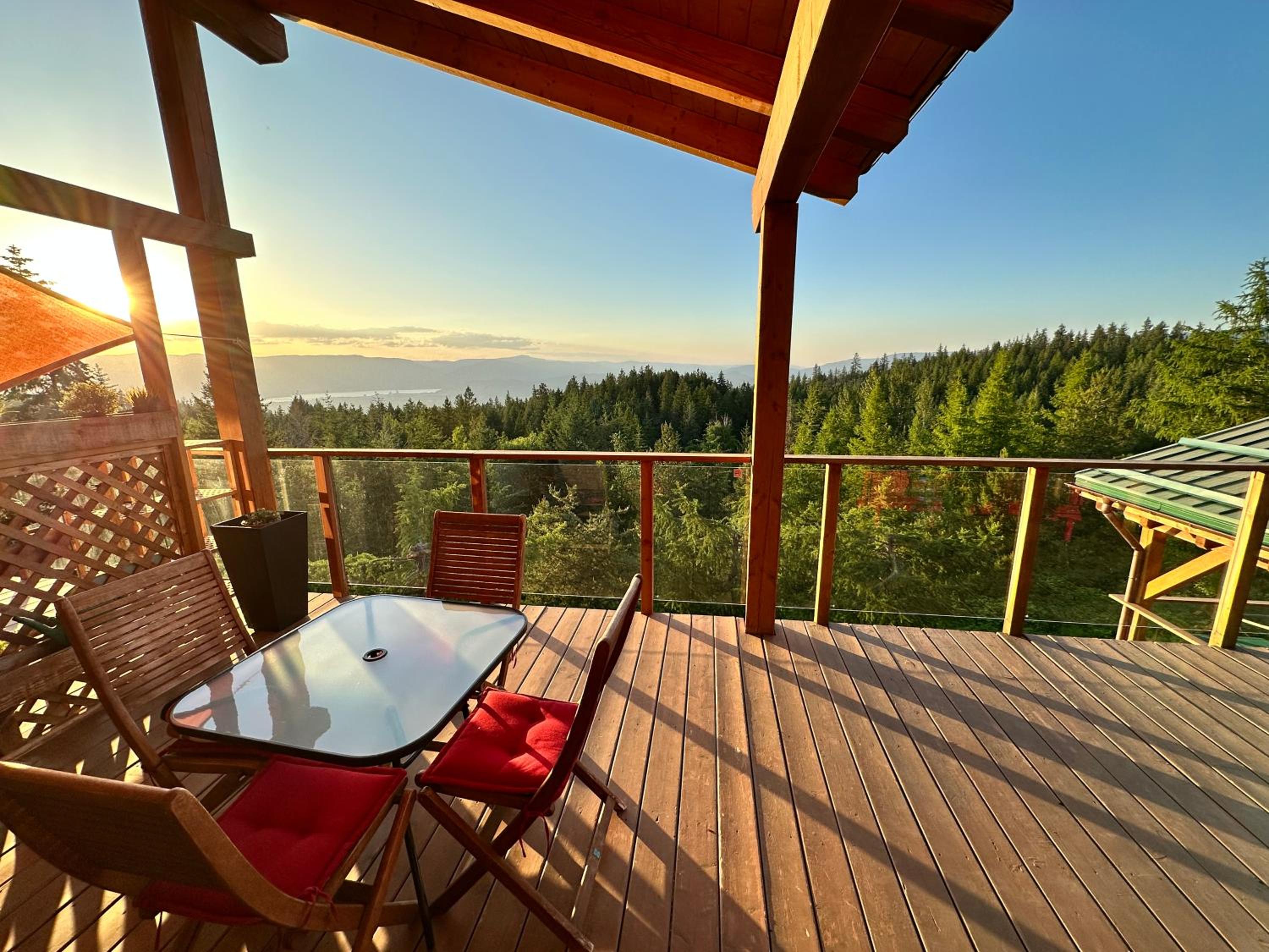 Myra Canyon Guest Ranch