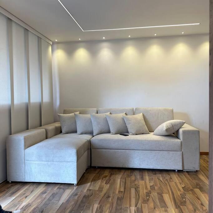 Nuevo Apartamento a 3 minutos del JMC de lujo