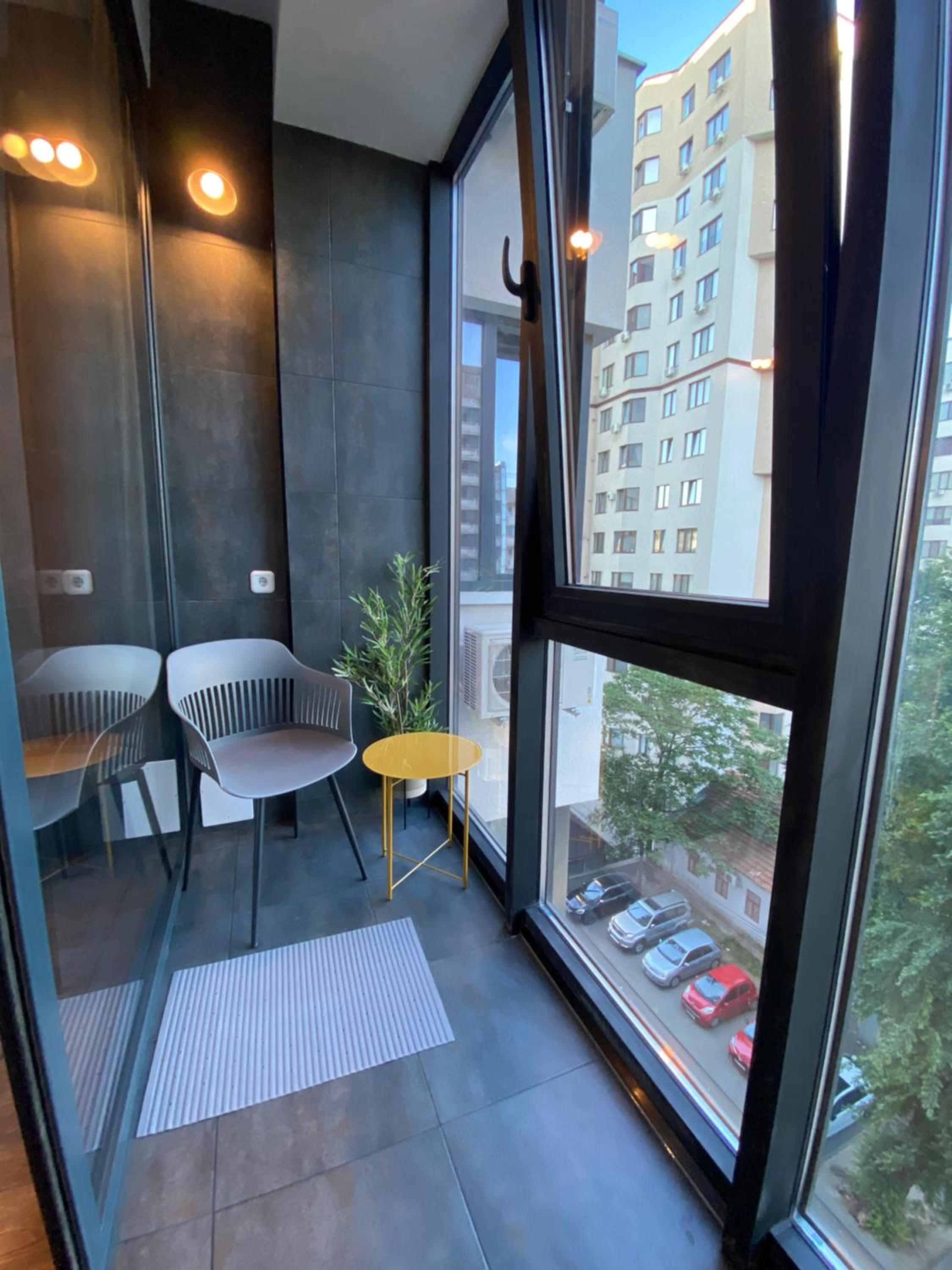 RentNow Ultracentral Lux Apartment view 5