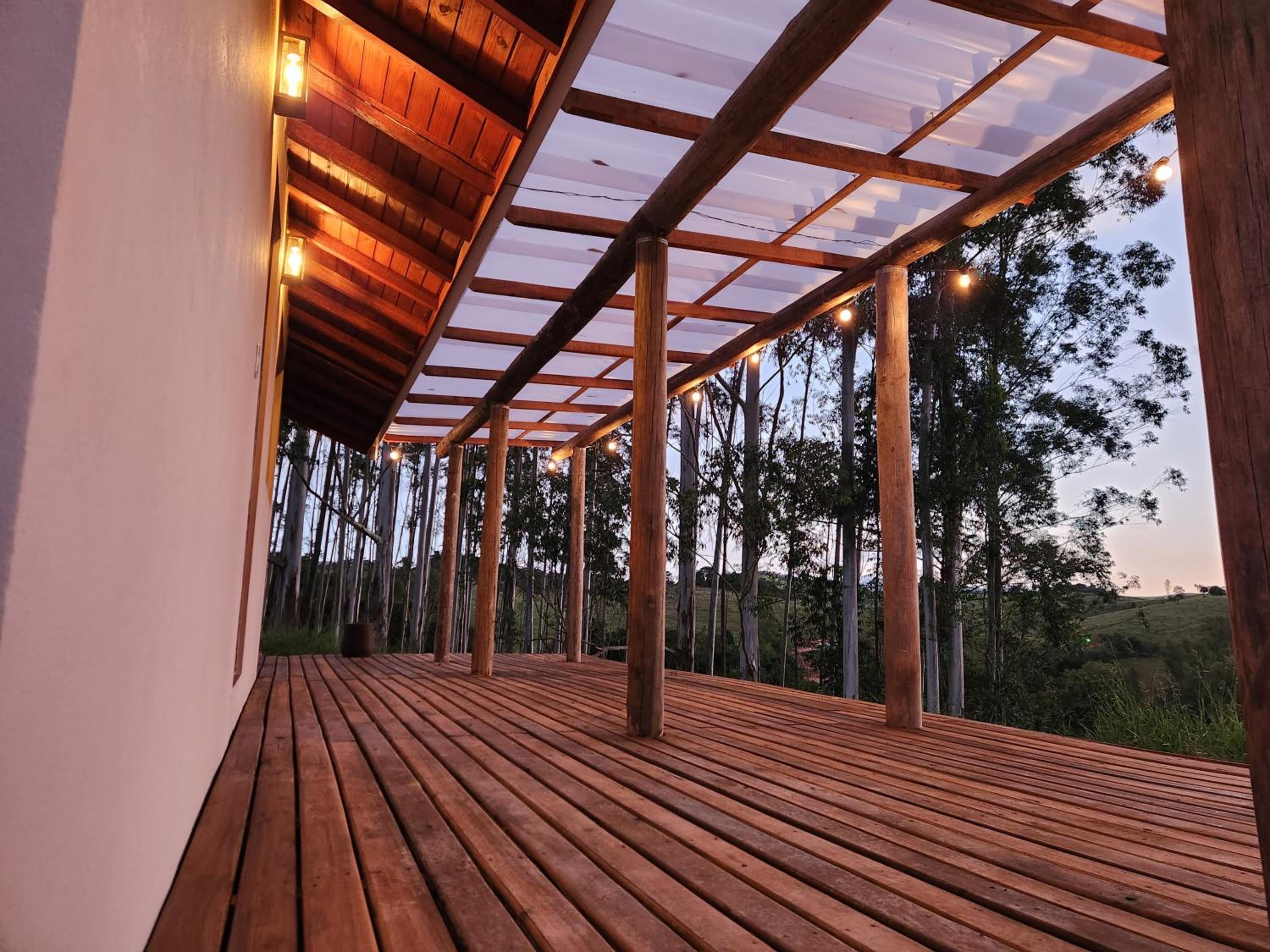 Provence Lavander Chalet by MontJacui - com jacuzzi e ar condicionado
