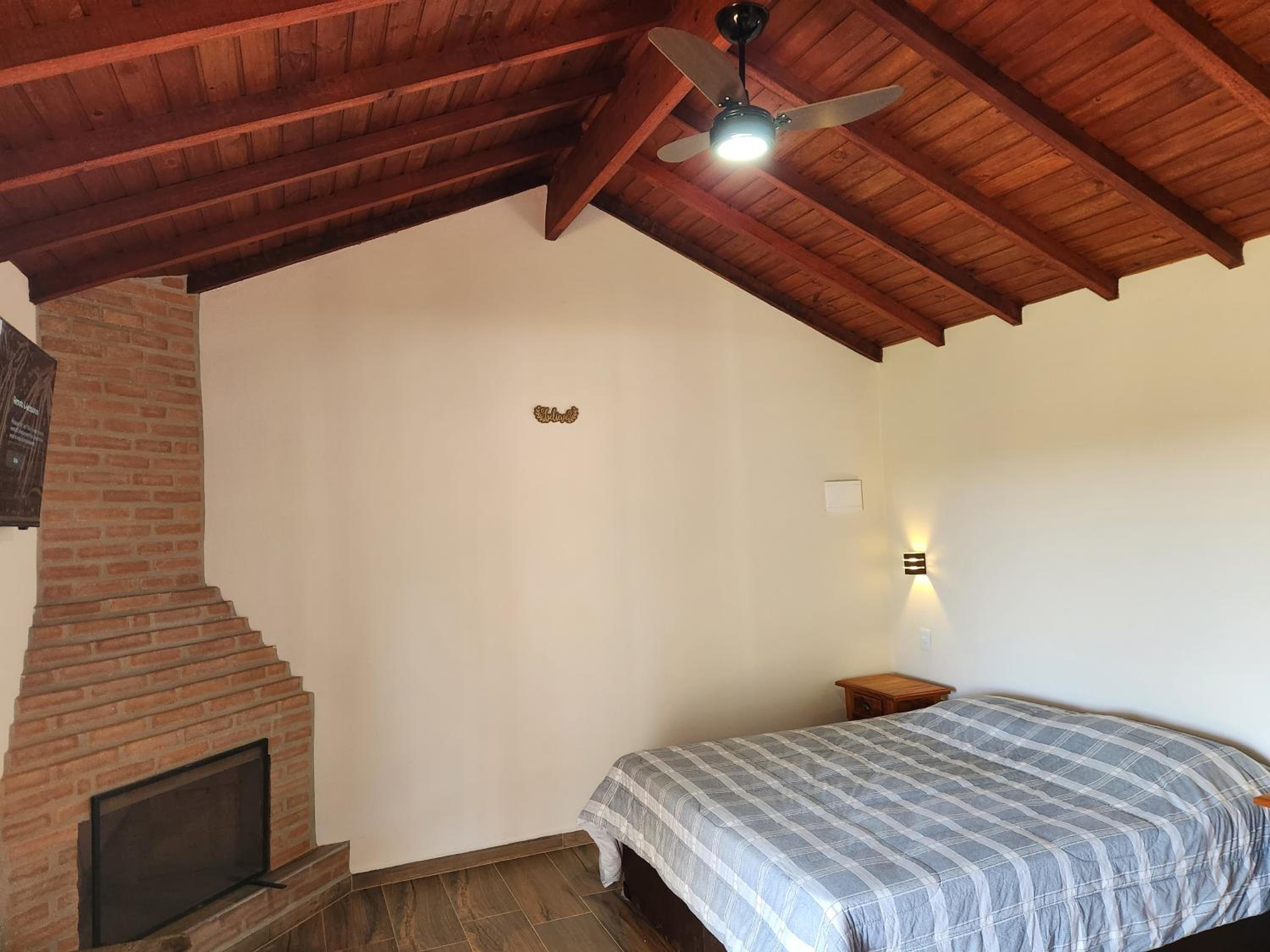 Provence Lavander Chalet by MontJacui - com jacuzzi e ar condicionado