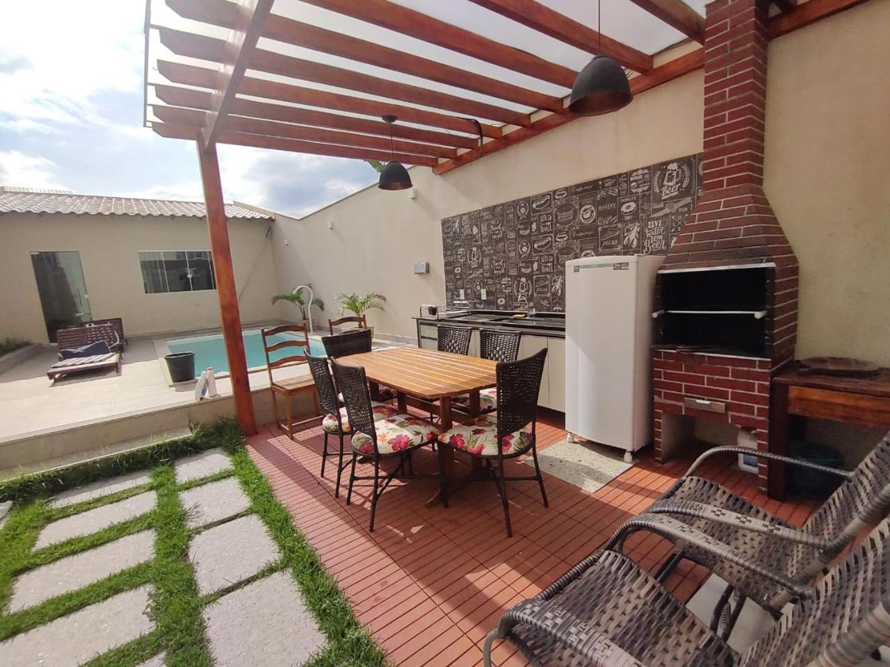Ivana Imoveis - Casa com Piscina na Praia do Morro á 2 minutos da praia
