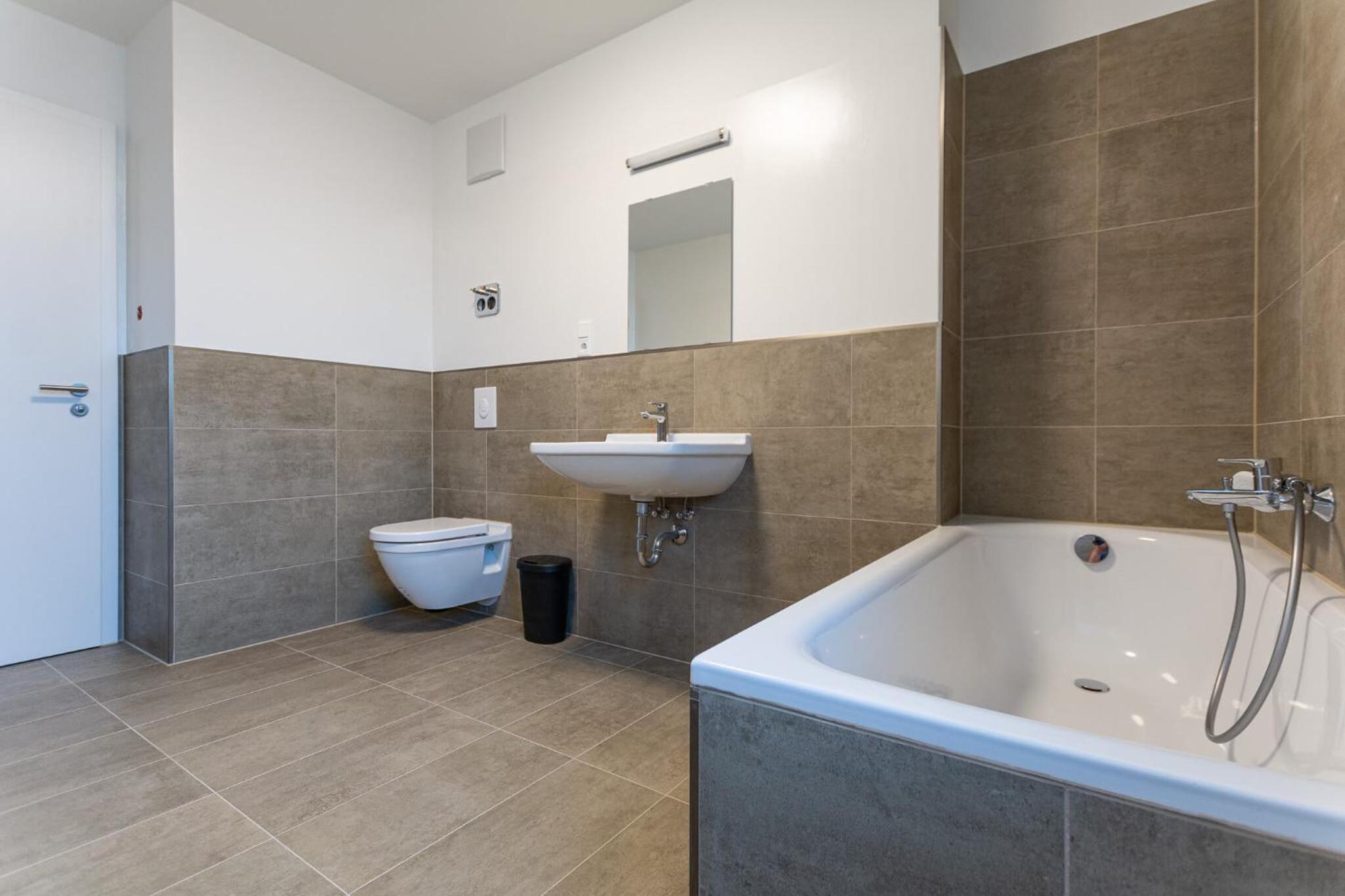 T&K Apartments - Bergisch Gladbach - 4 Comfortable Apartments - 18 min to Fair Messe Cologne