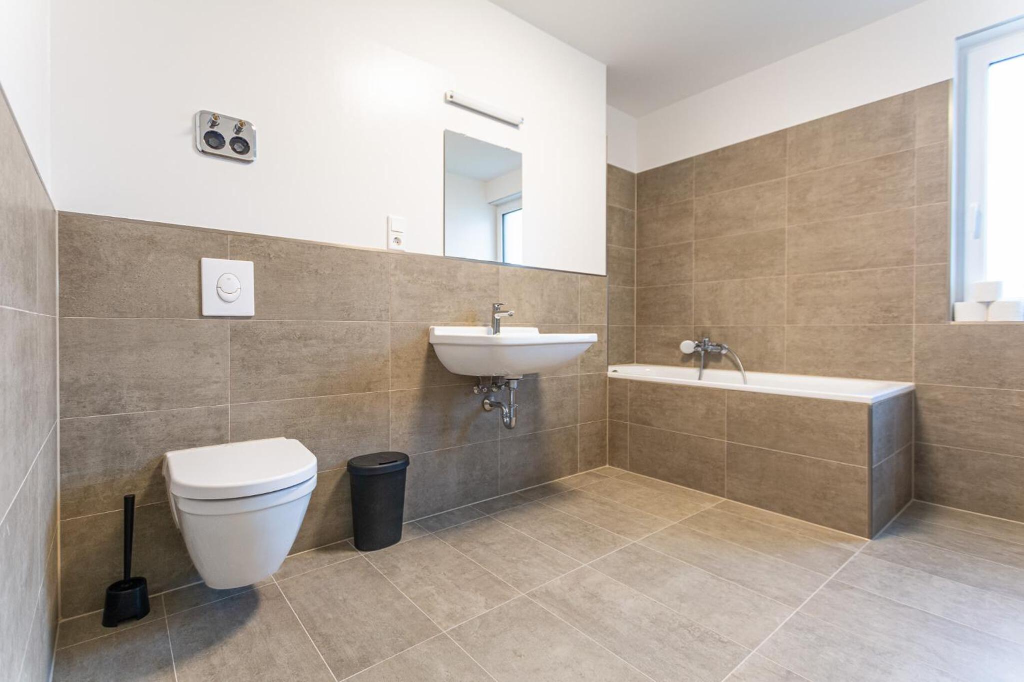 T&K Apartments - Bergisch Gladbach - 4 Comfortable Apartments - 18 min to Fair Messe Cologne