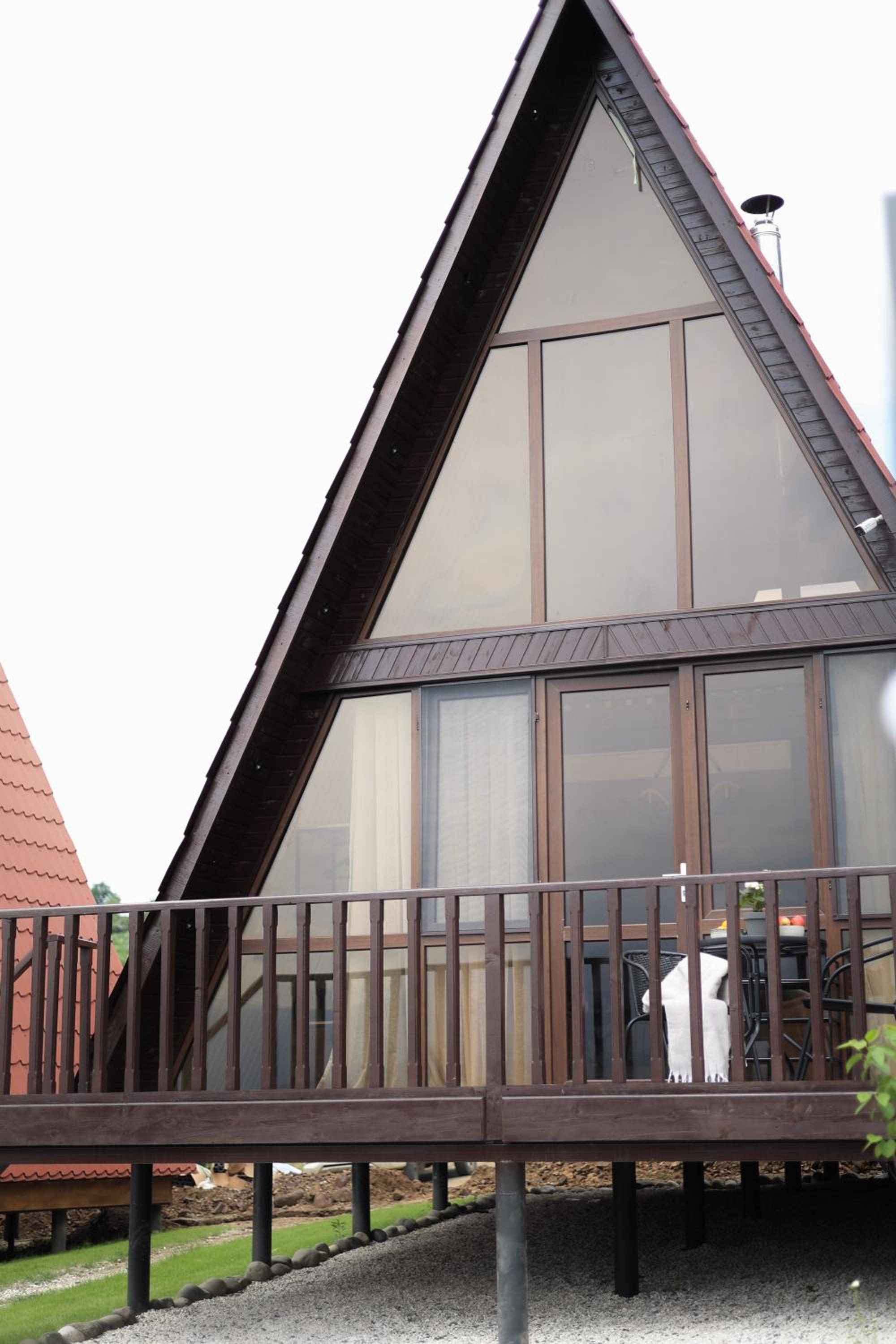 UkhutiEcoHouse