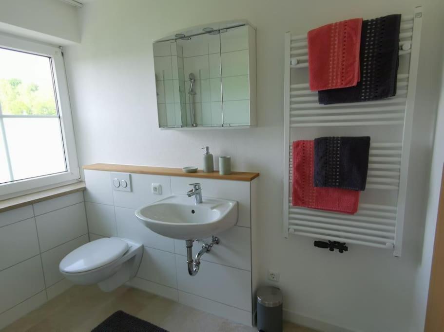 Panorama Apartment im Allgäu mit Balkon, Garten und Stellplatz