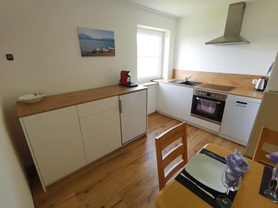 Panorama Apartment im Allgäu mit Balkon, Garten und Stellplatz