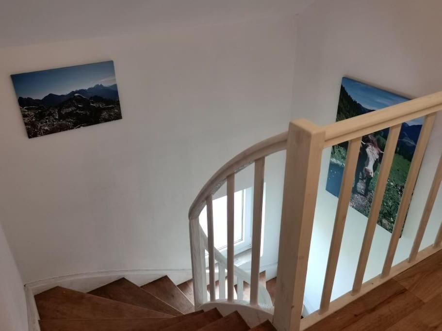 Panorama Apartment im Allgäu mit Balkon, Garten und Stellplatz