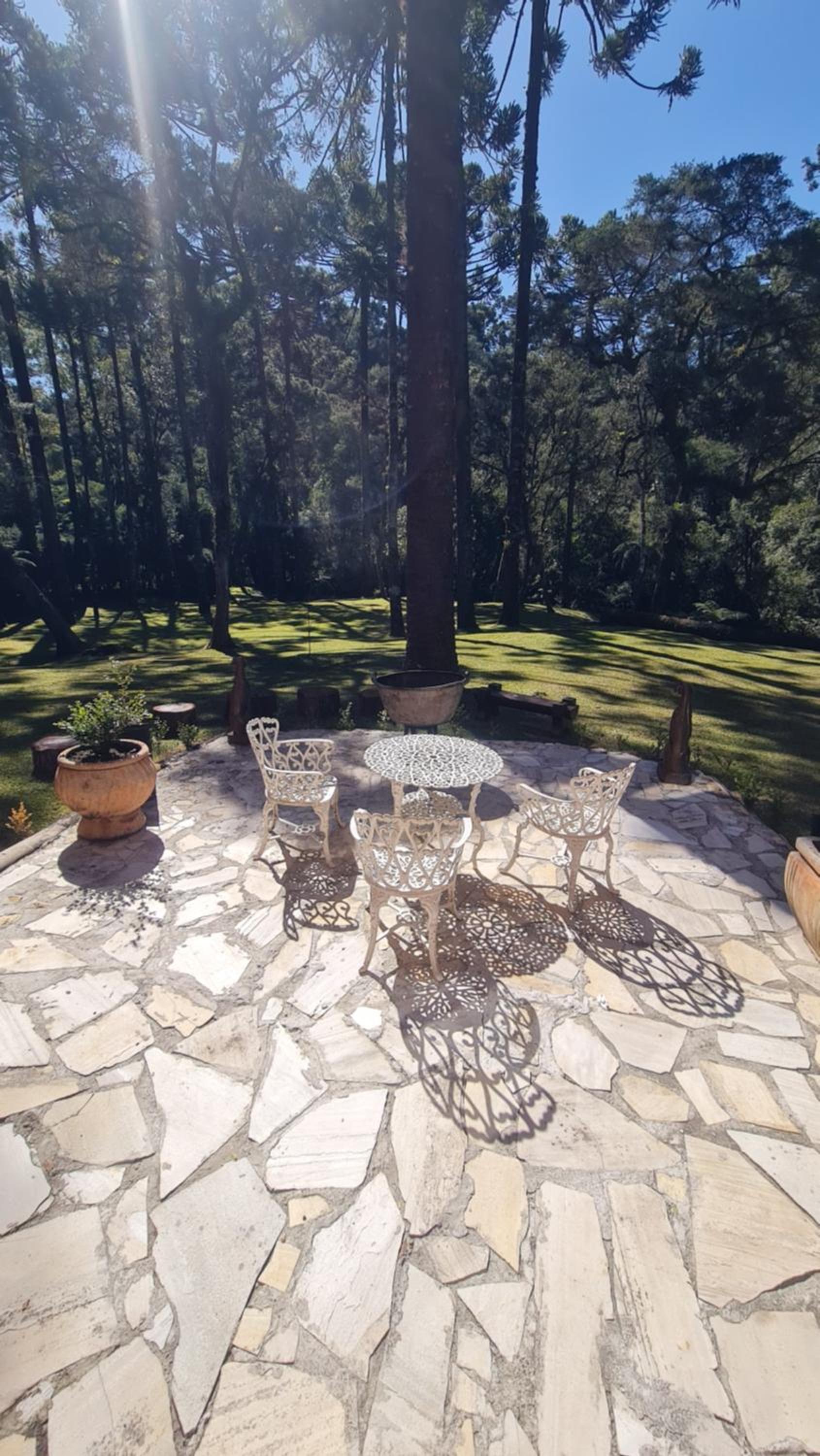 Casa em Campos do Jordão próximo do Capivari com 4 Suítes