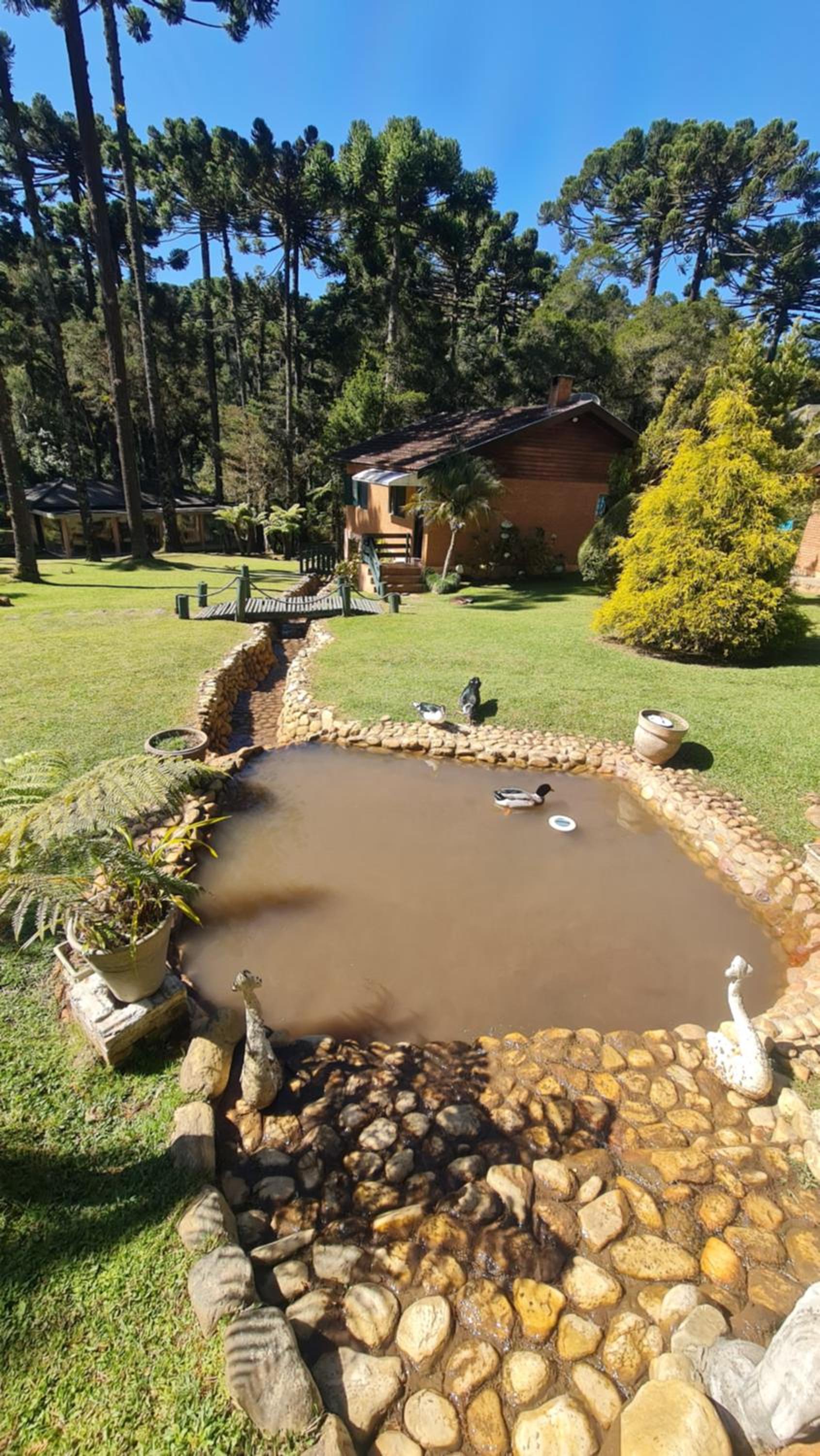 Casa em Campos do Jordão próximo do Capivari com 4 Suítes