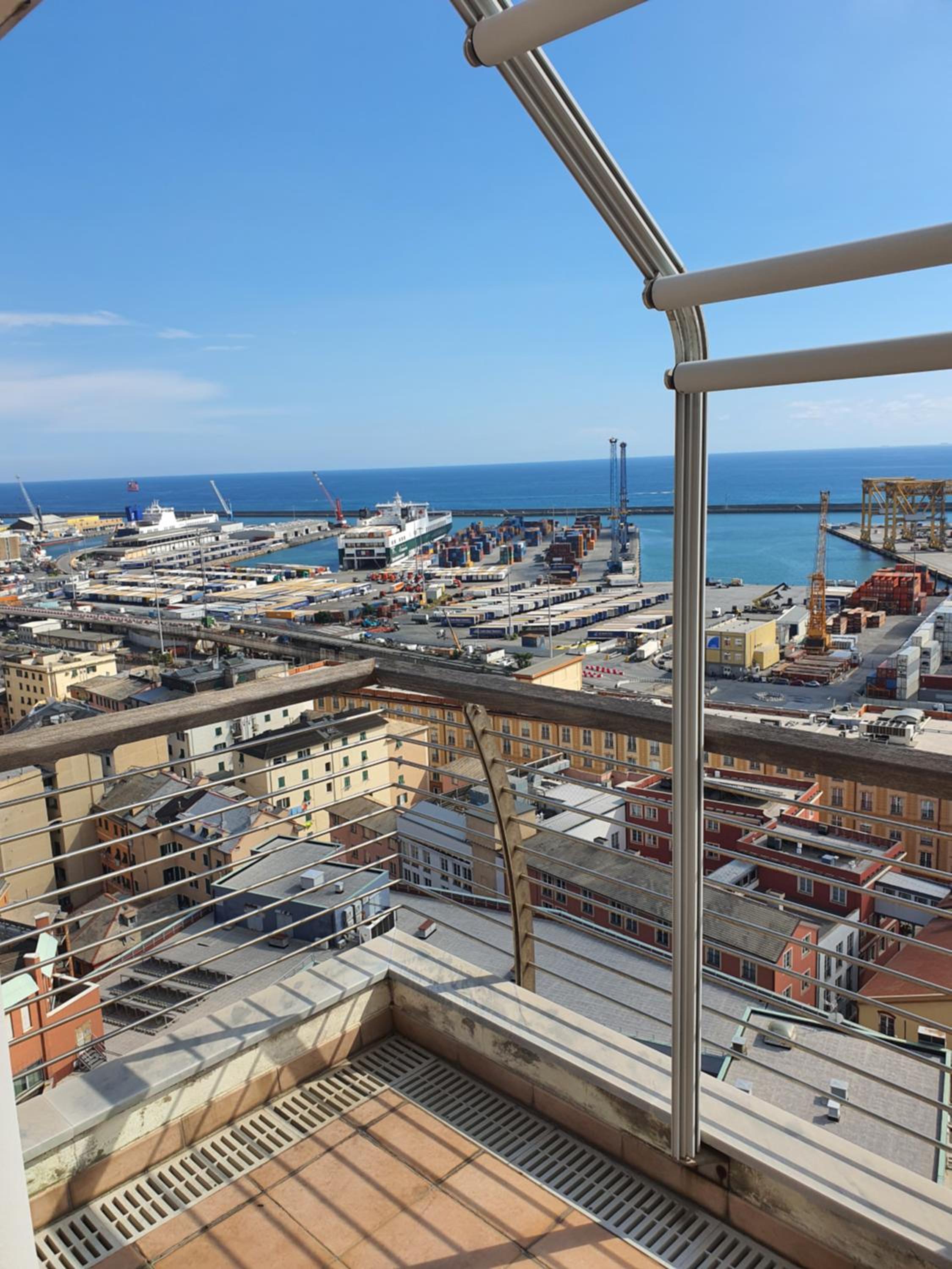 Attico con Vista su Genova