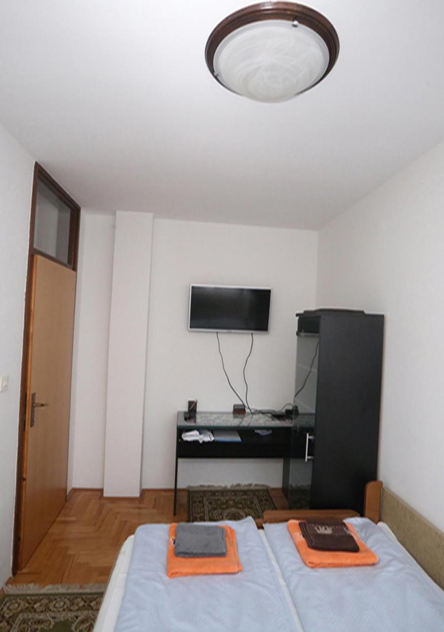 Photo 7
