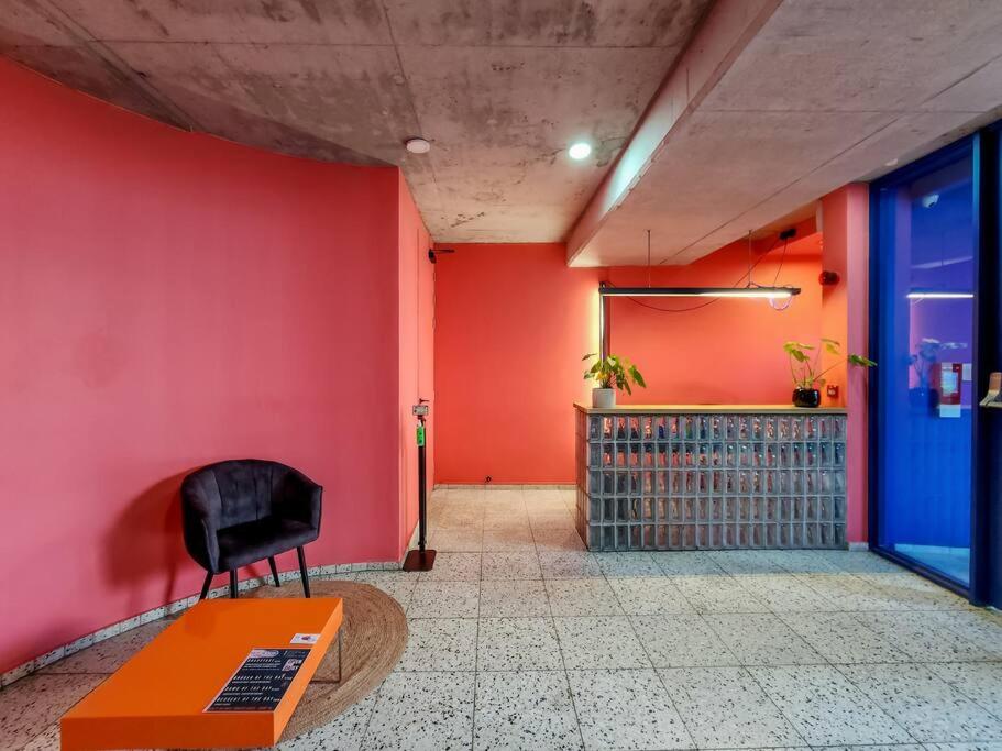 Opulent Apartment in Cape Town City Centre view 5