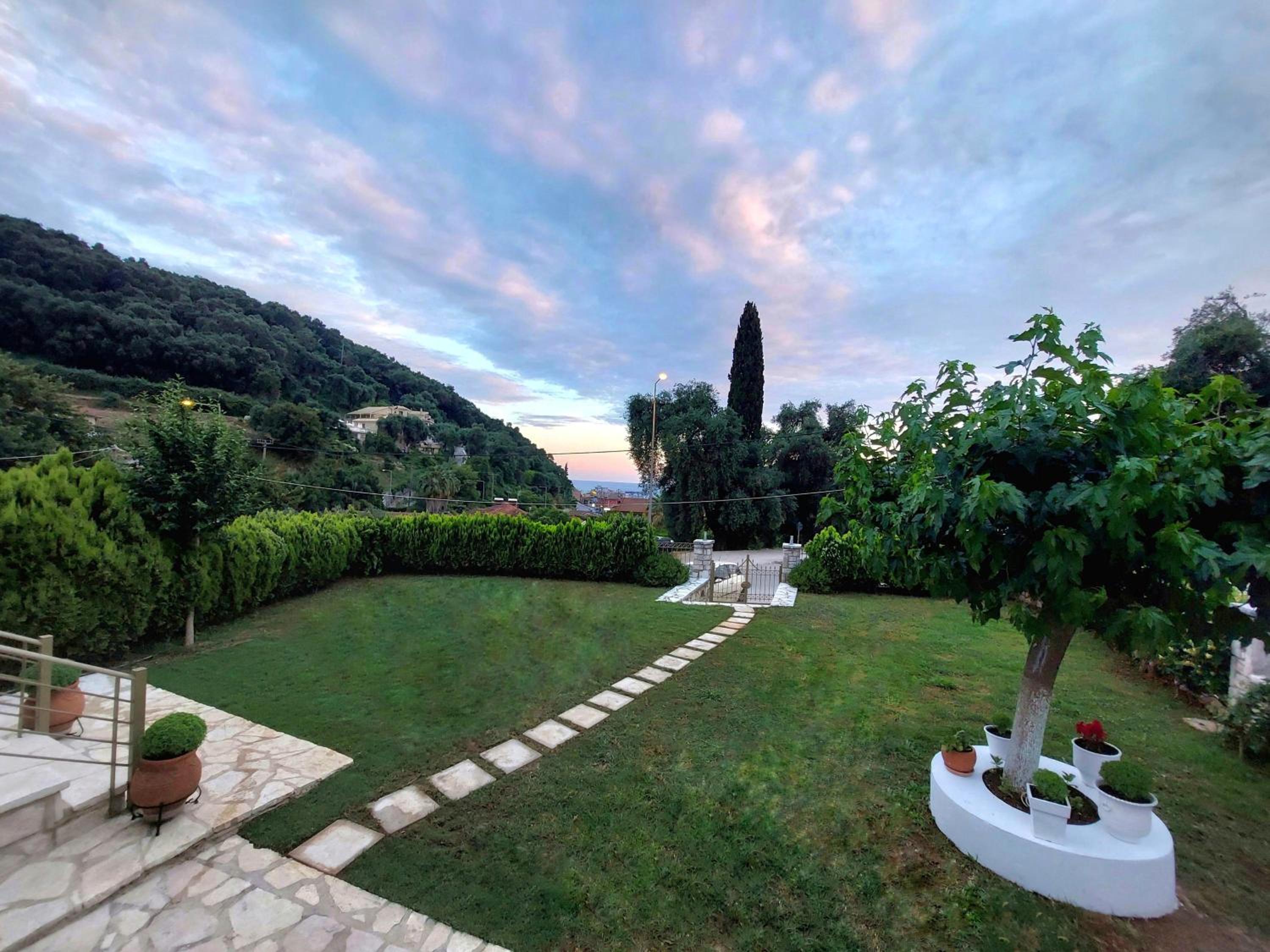 Phoenix Apartments Parga