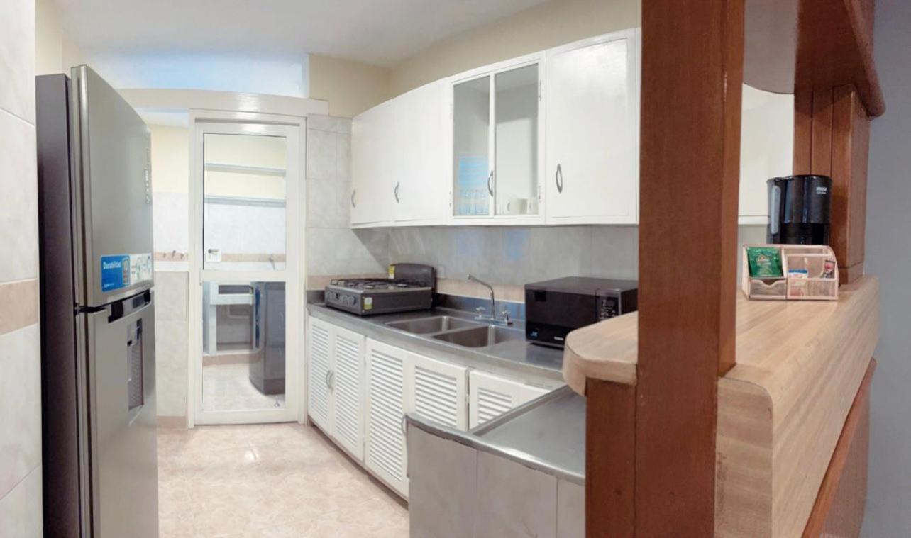 Apto mejor zona de Laureles 2 habitaciones mas estudio