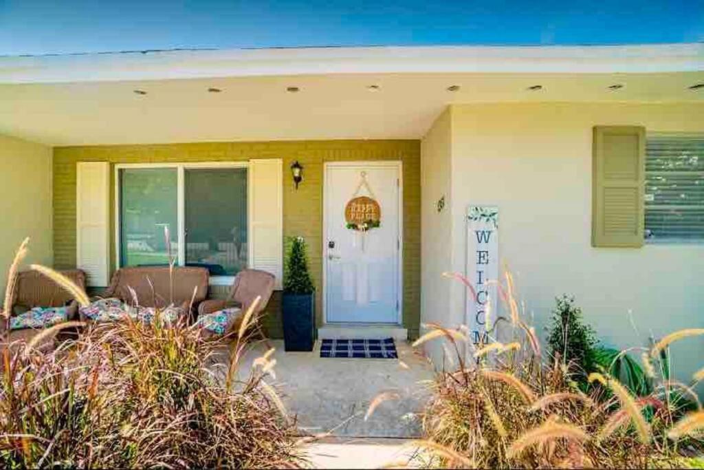 Heart of Miami Luxury Home 4BR Pool 5 Min Beach