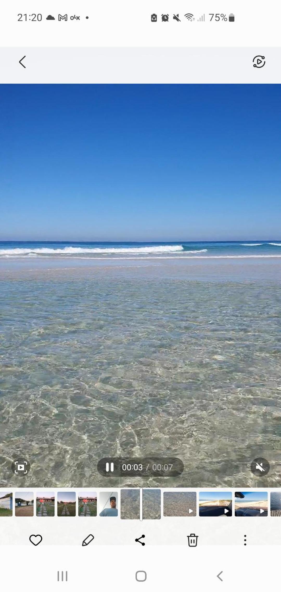 Casarão de frente para a lagoa de Praia Seca