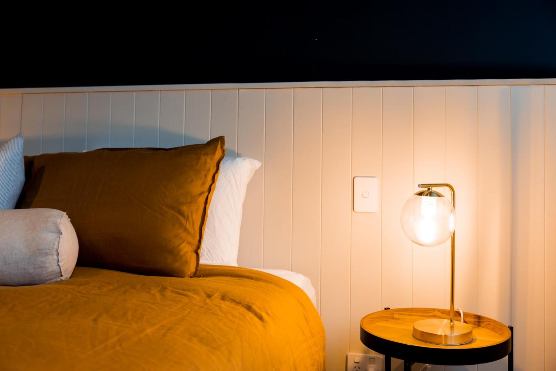 Wellington Vacations - The Cobbler Hotel - Property Image 1