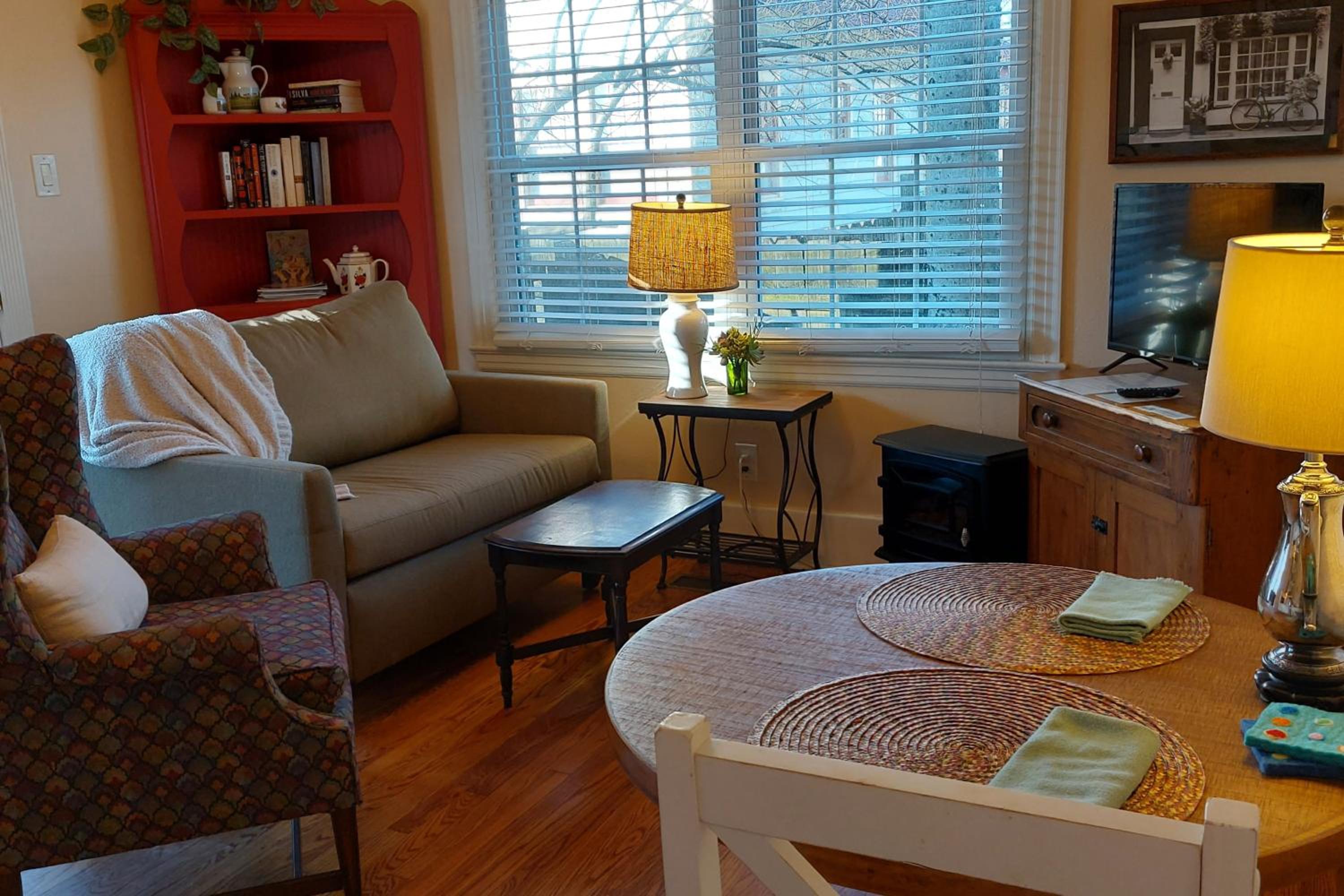 Urban Cottages
