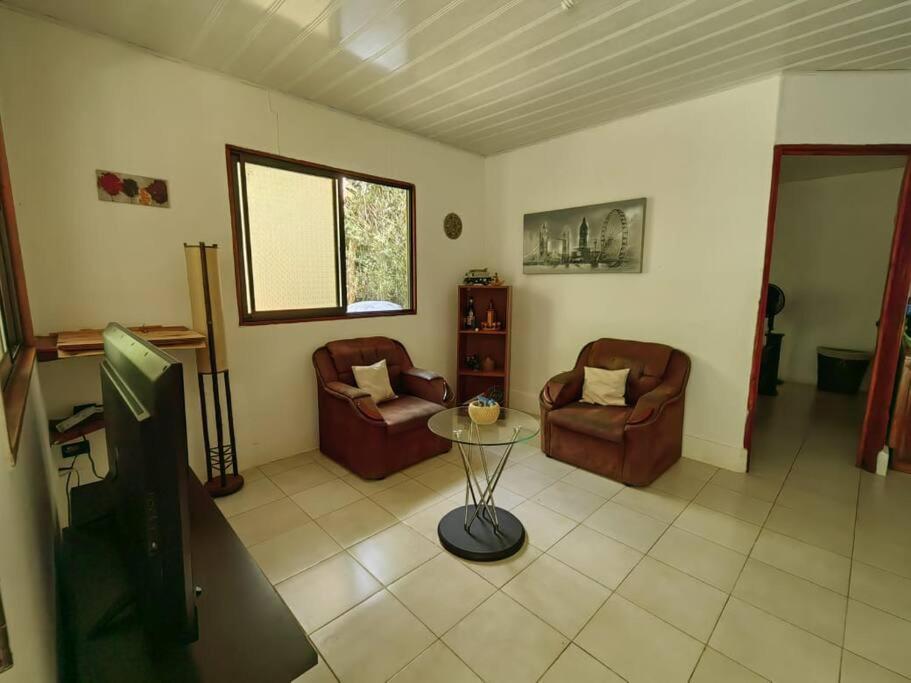 Beautiful Cozy House Nice garden-near to the beach