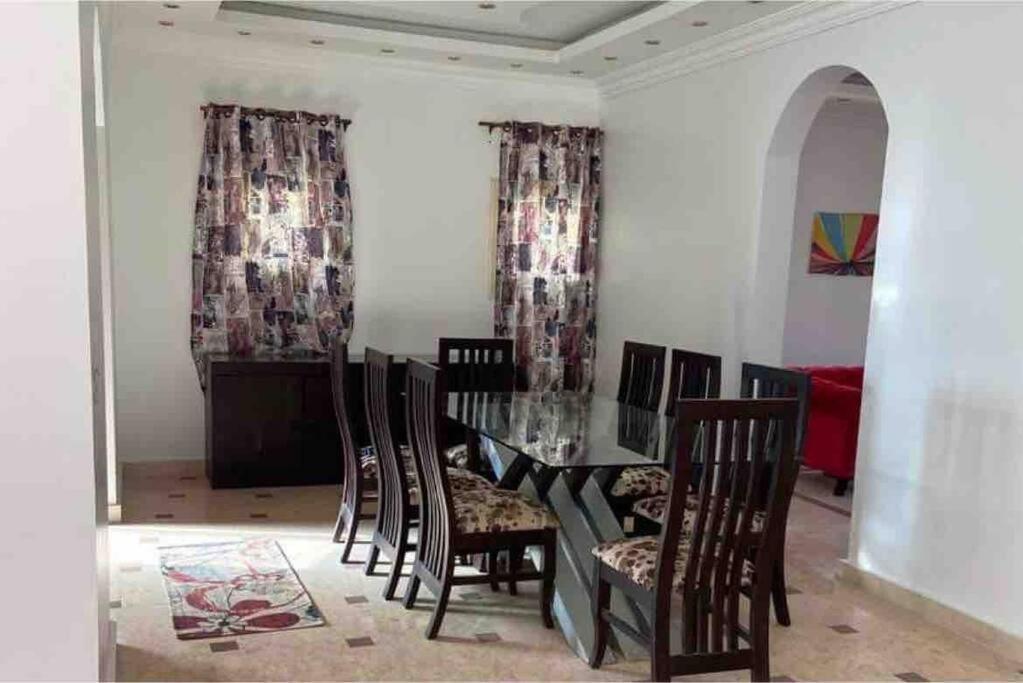 Amazing 5 Bedroom Holiday house view 5