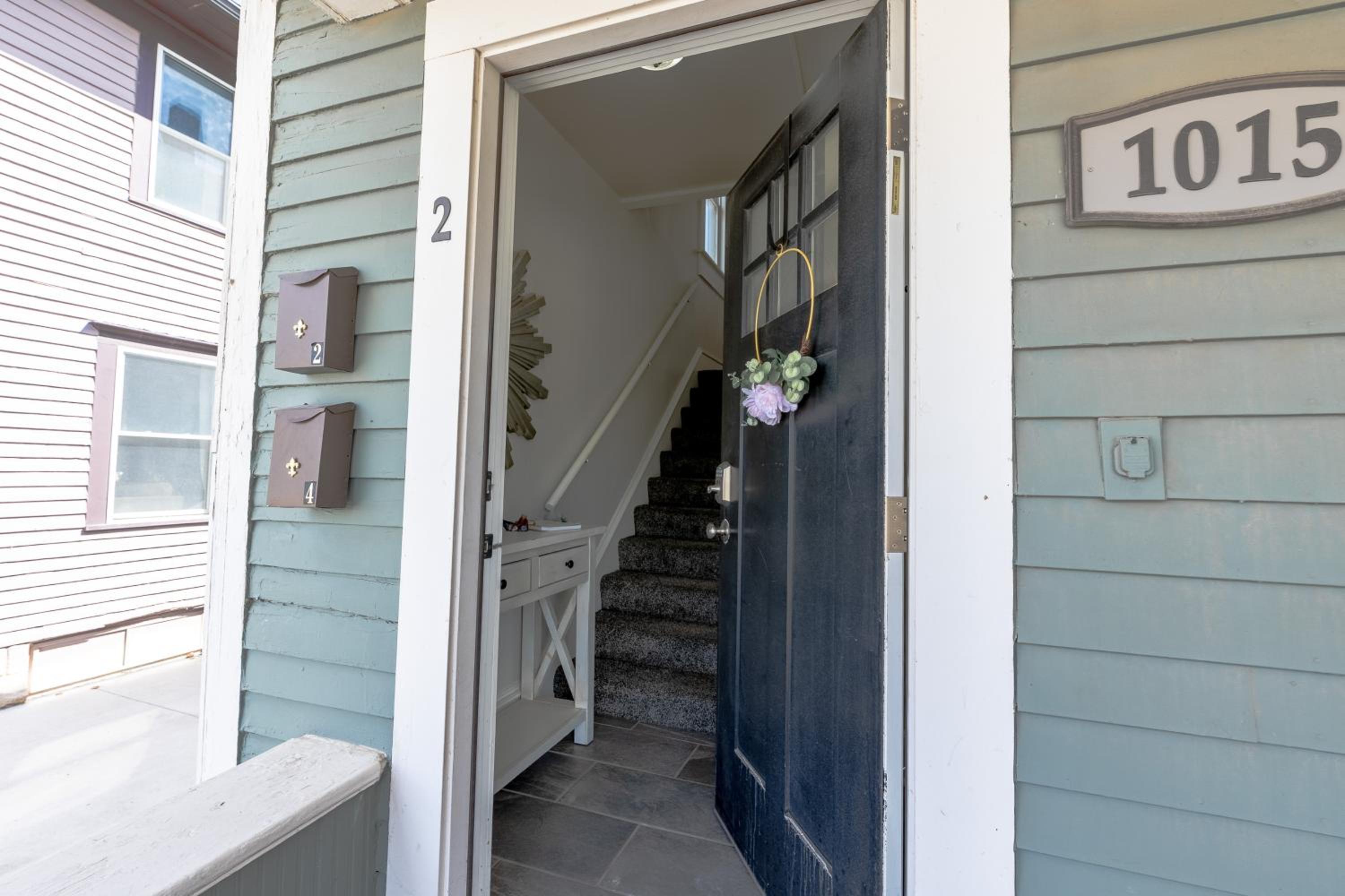 Cozy 2 BDRM Vacation Rental - 1 Mile to Dtwn Rapid City view 2