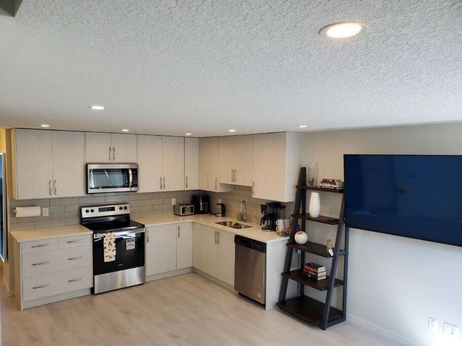 Cozy Rockland Park Unit+Parking