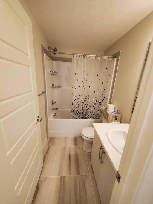 Cozy Rockland Park Unit+Parking