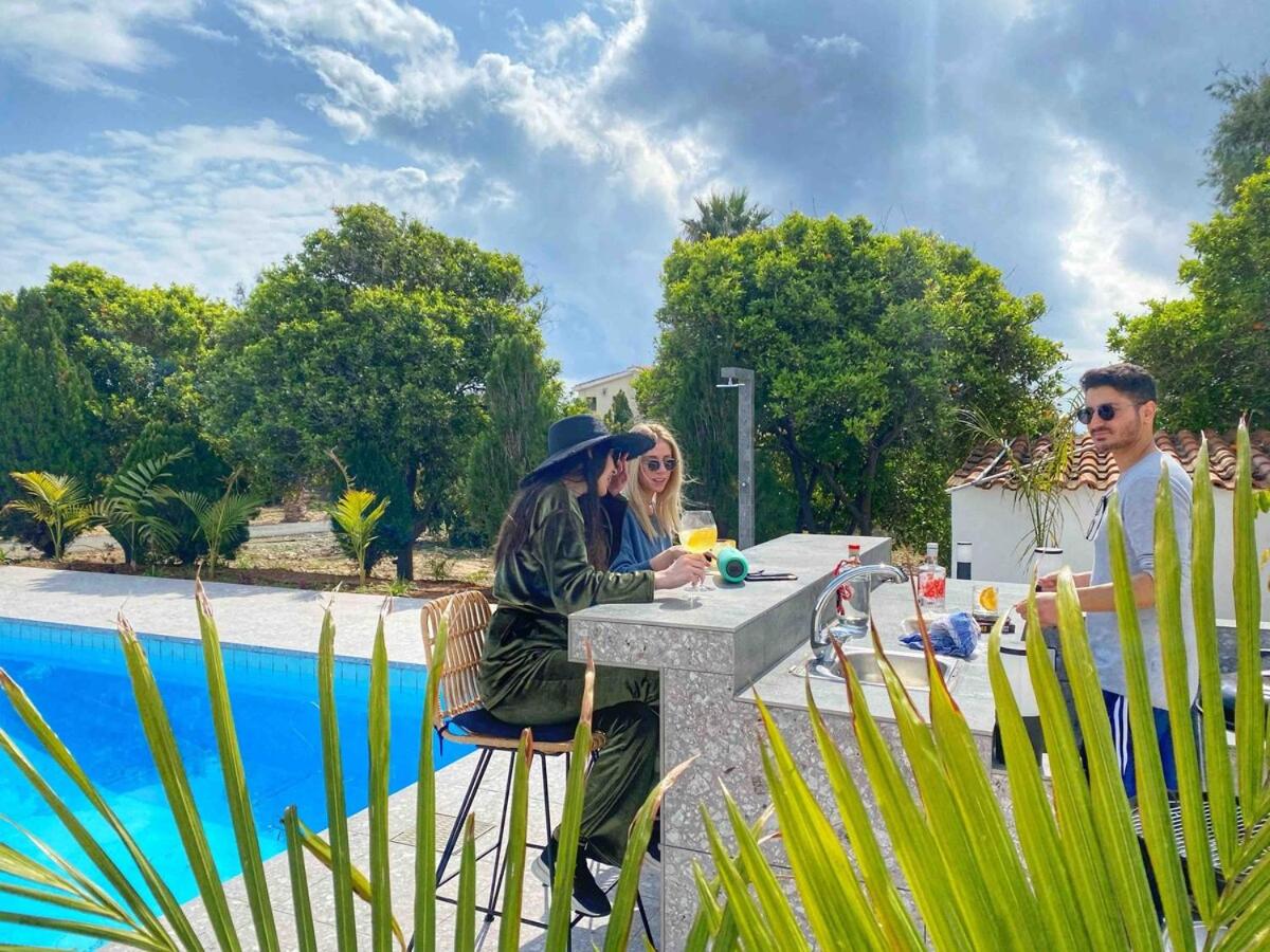 Cocoon Luxury Villa In Coral Bay-3 Min To Beach