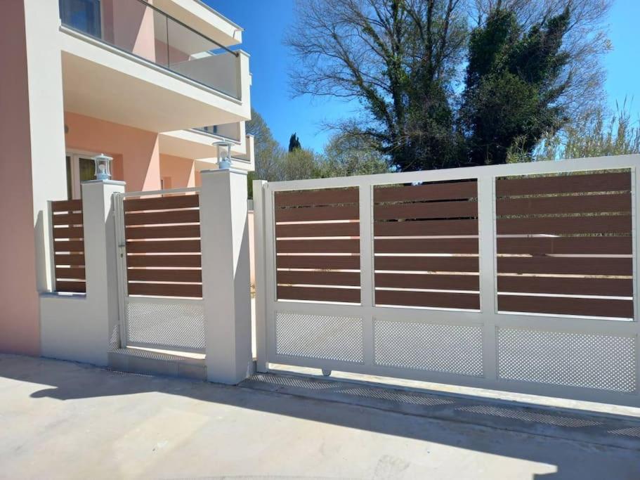 AVRA-3 Luxury Apartment view 5